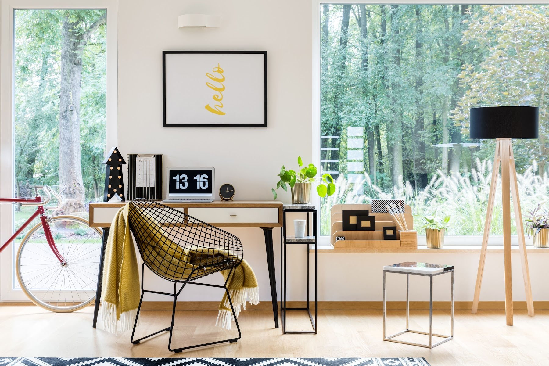 Beat the Monday Blues: 10 Tips for Designing a Work Space that You Look Forward to Working In