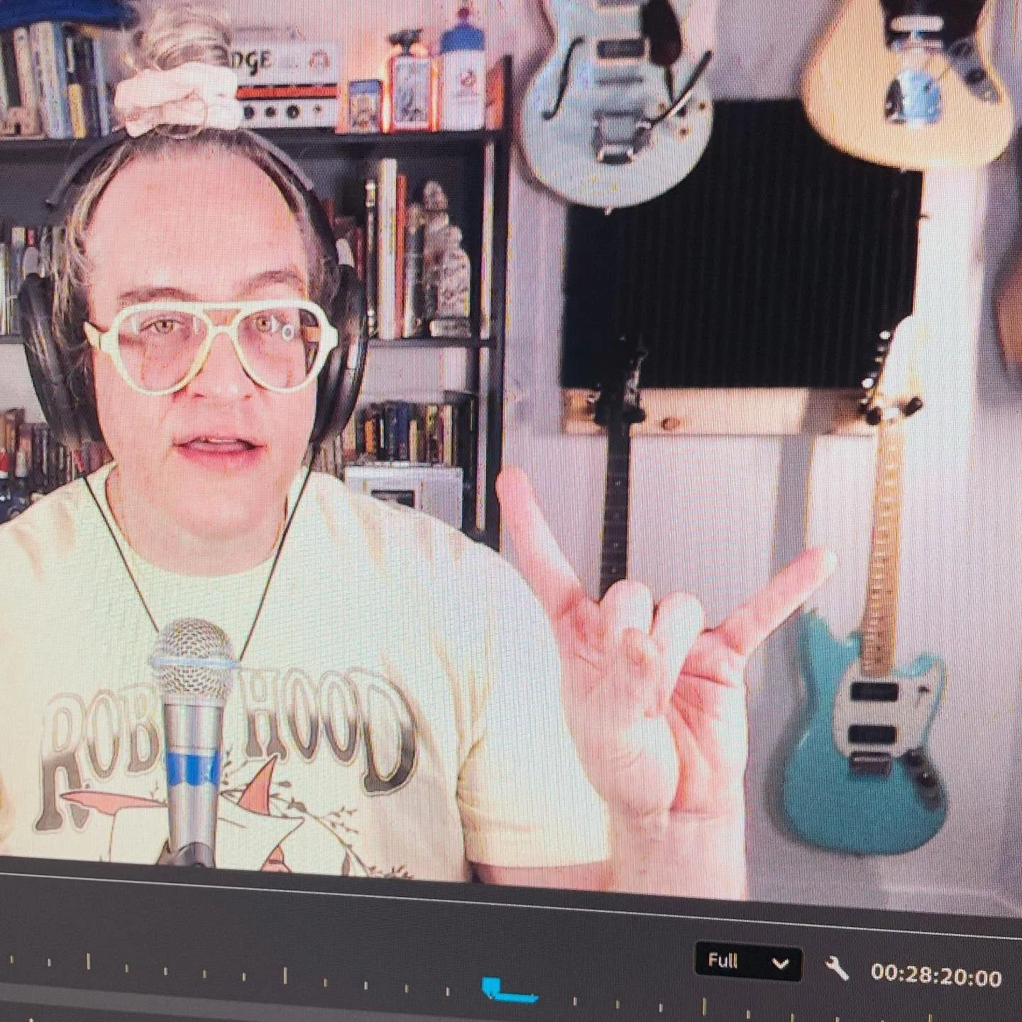 done cutting the Beginner&rsquo;s Guide to Punk/Metal &amp; Alternative Guitar and it&rsquo;s nearly a cool half hour, just like a perfect punk record! that means the PGL Punk Package is almost an entire hour of material! Plus 4 PDF guides and 3 exer