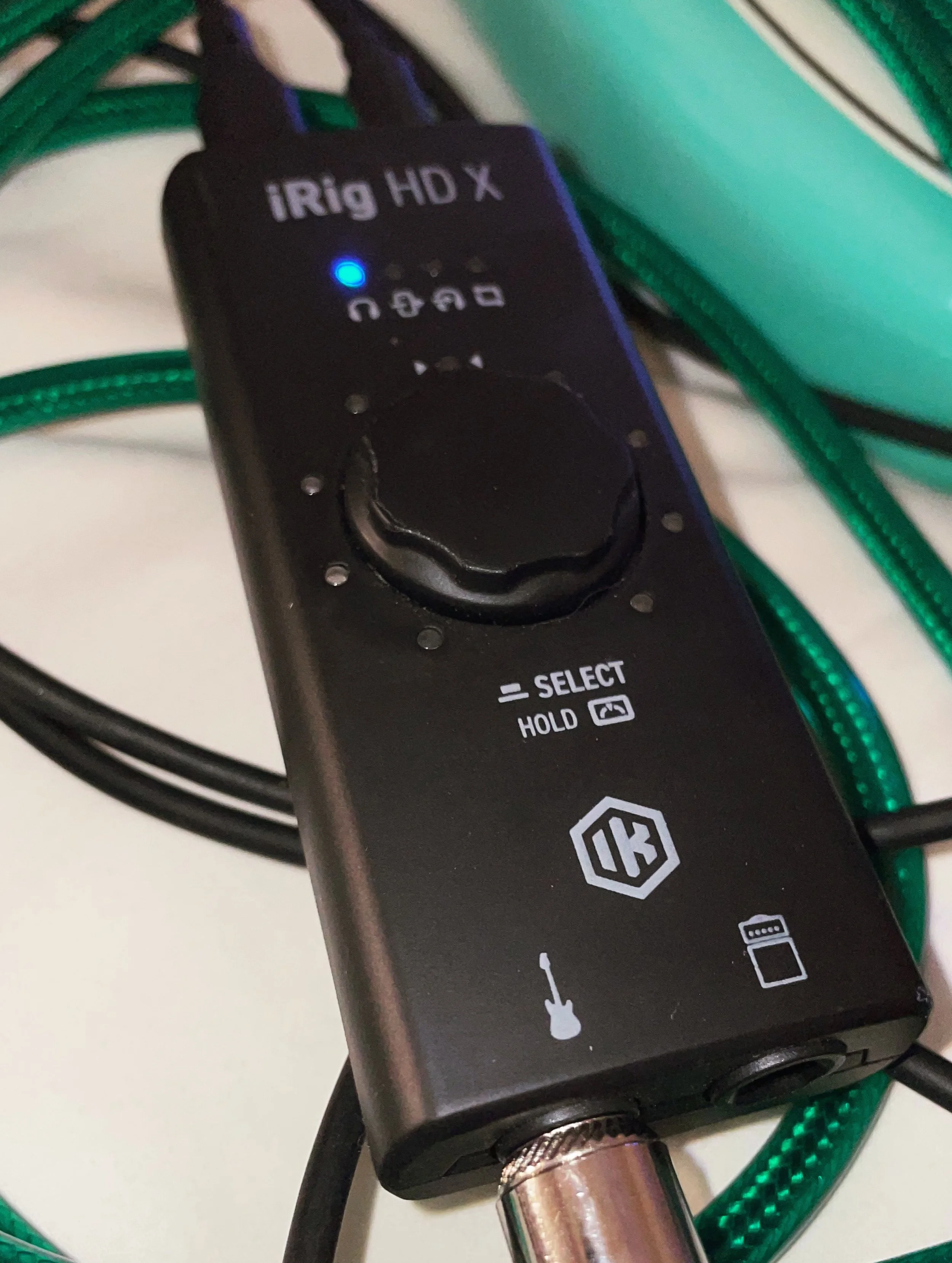 tell me why i was doing my shredder exercises UNPLUGGED? 

i was playing too hard that way (to be able to hear myself with no amp).

so i resolved to use my iRig more often when strumming in front of the TV, since it lets me use my all-time favorite 
