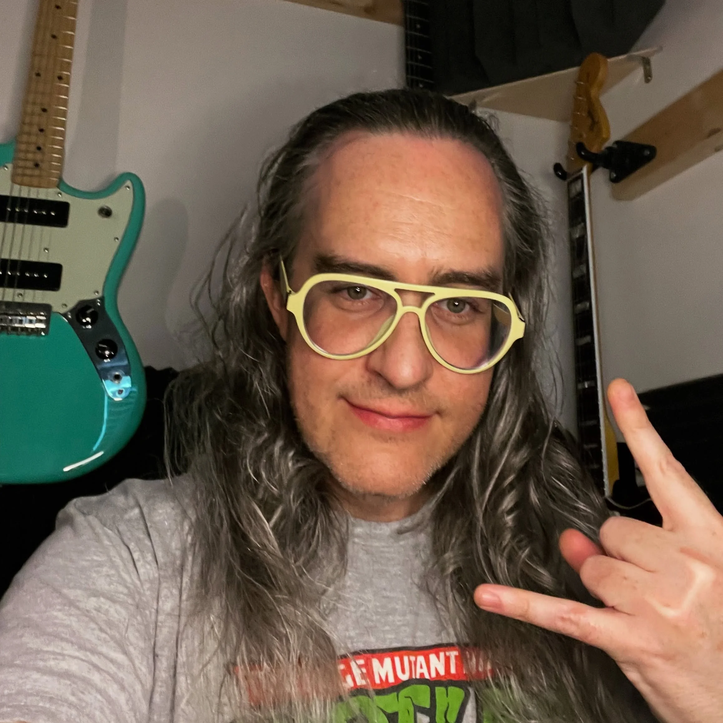 about to livestream! will be on both Twitch and Tiktok Live this afternoon. come hang out! #guitarteacher #onlineguitarlessons #livestream