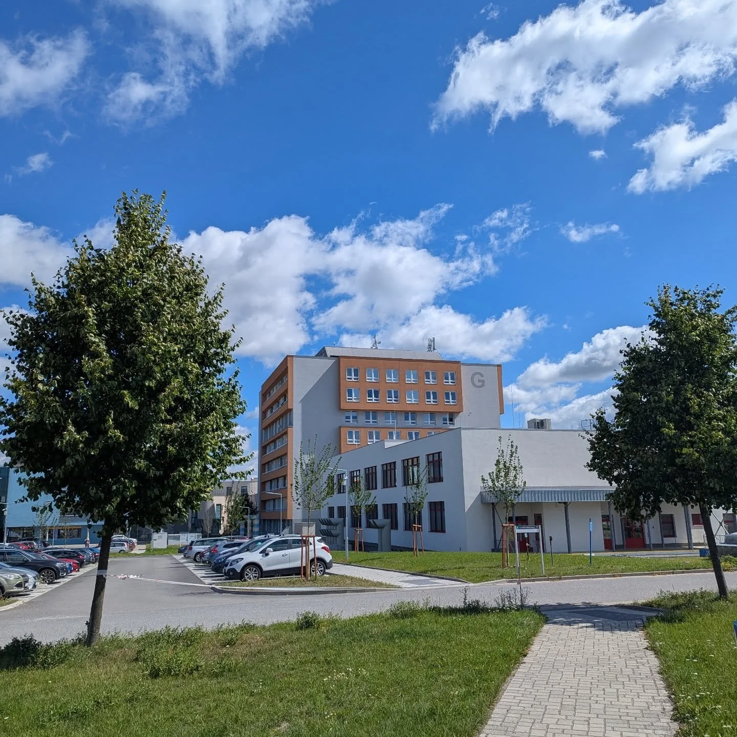 Jihlava Hospital #nemocnicejihlava

Such a relief to leave this place today. So far our holiday in my home country has been one big challenge. 

I'm so grateful for all the care of the paramedics, nurses and doctors who took care of my son and treate