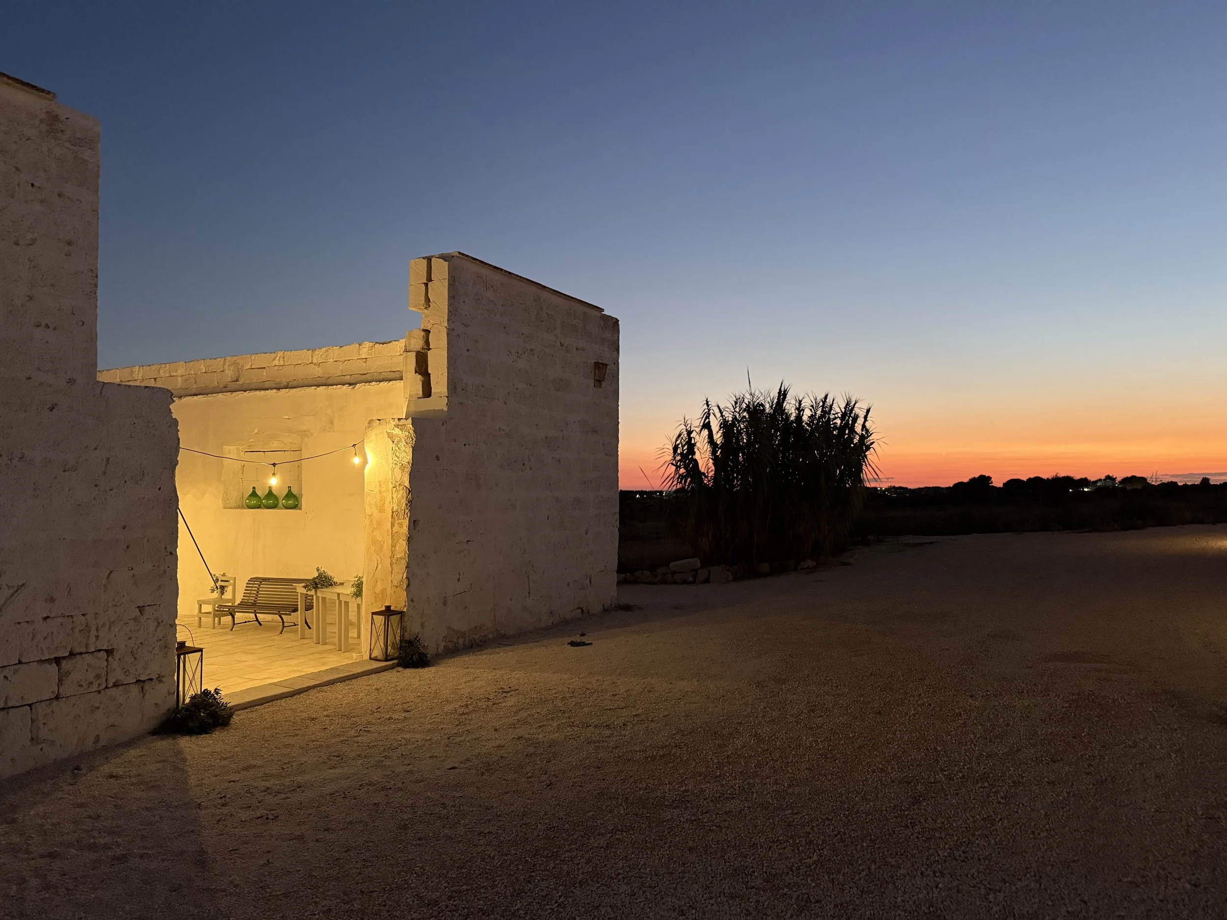 Simple outdoor yoga space immersed in nature at Masseria Specula, ideal for meditation, mindfulness, and wellness retreats in Puglia