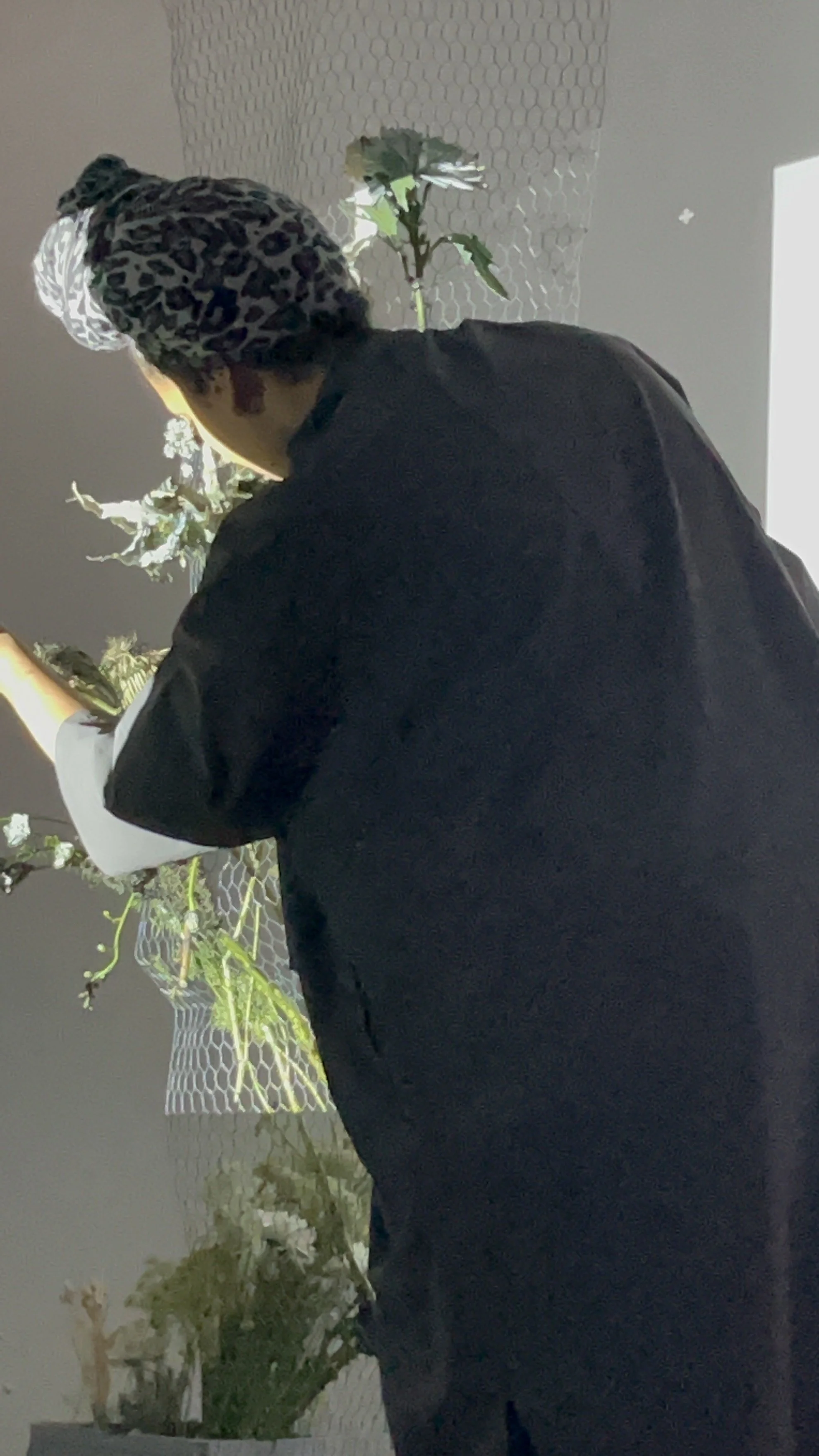 Indigo flowers performance at Nion Playground gallery 