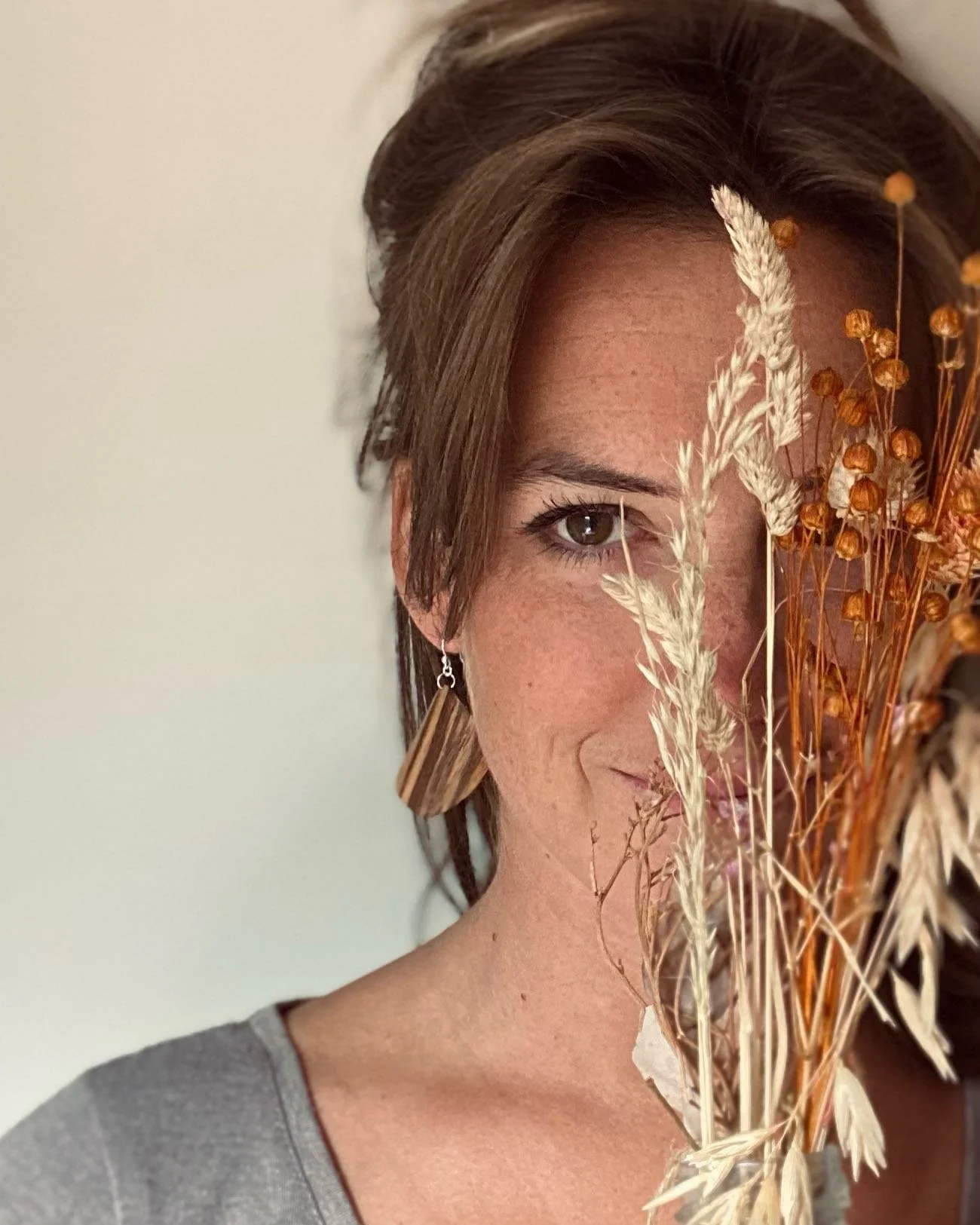 Avez-vous vu passer la derni&egrave;re collection de boucles d&rsquo;oreilles ?
Grands mod&egrave;les, finesse et &eacute;l&eacute;gance du bois associ&eacute; &agrave; l&rsquo;Argent 🤎 
Pi&egrave;ces uniques 
#bijoux #bijouxfaitsmain #bijouxartisan