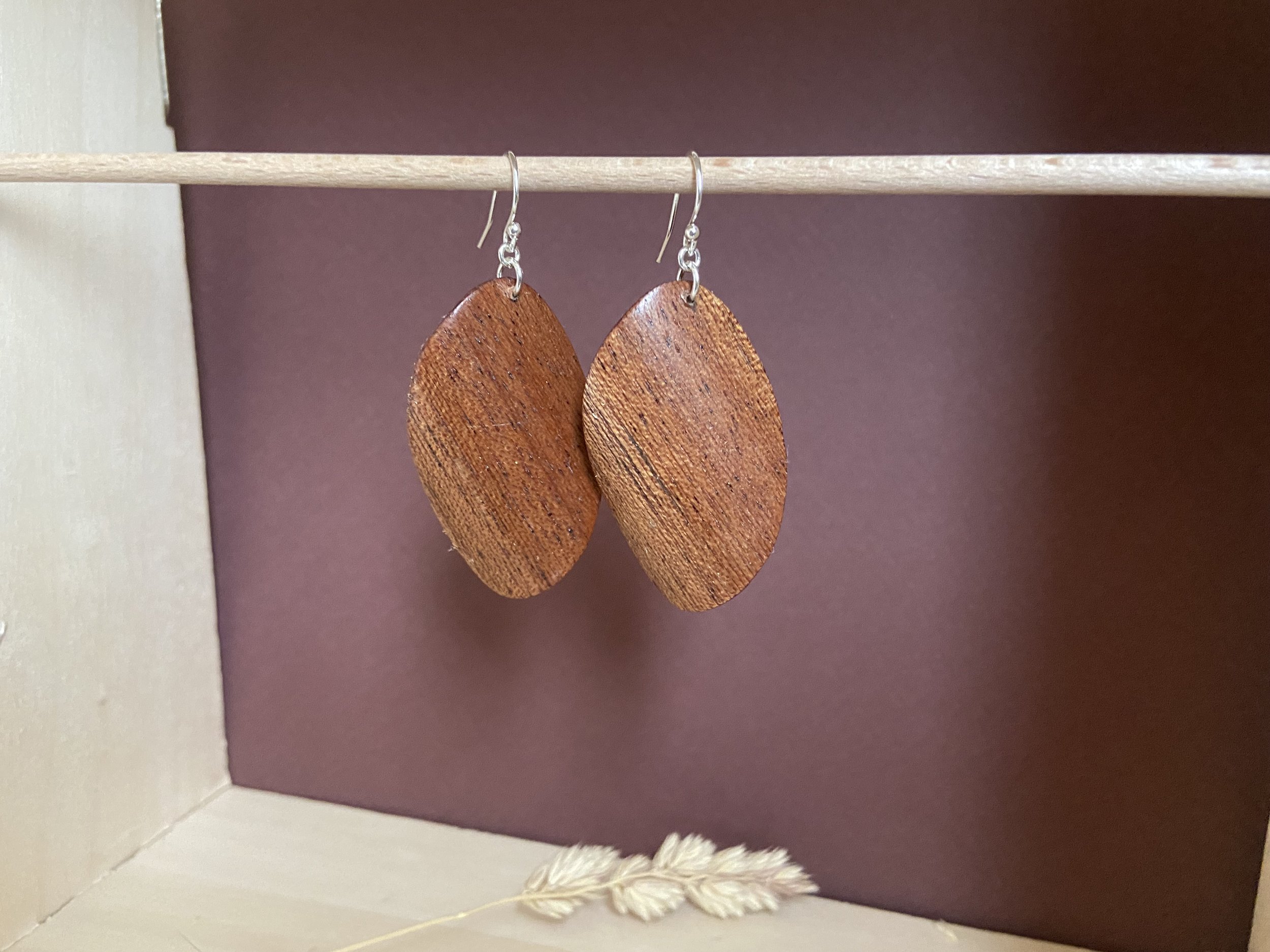 Boucles d'oreilles ovales - Acajou