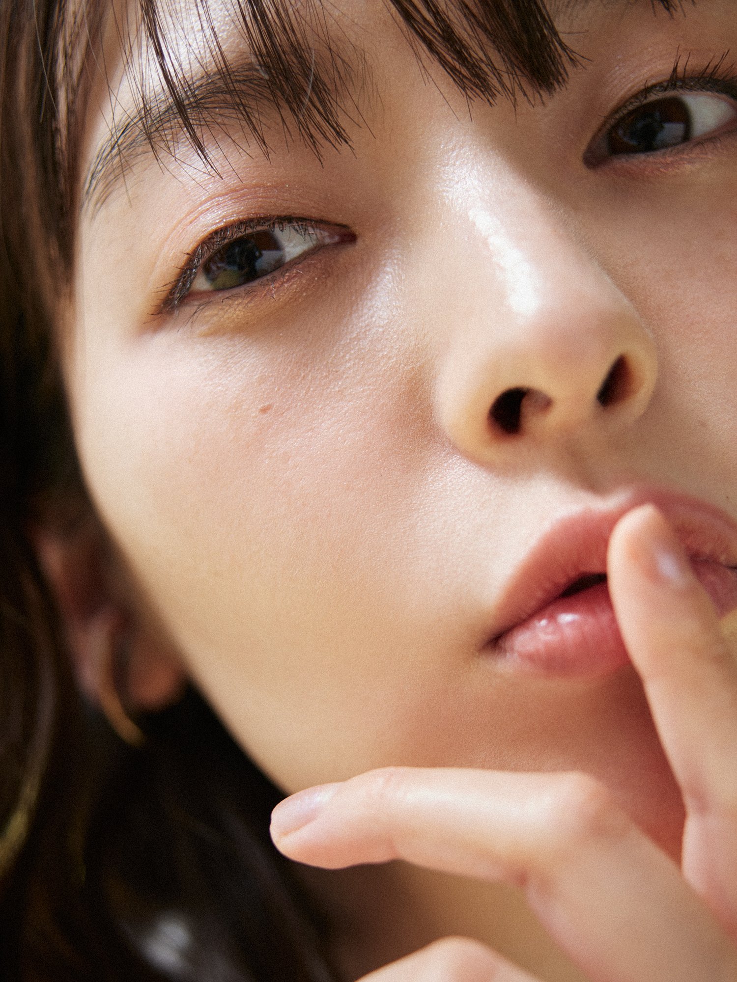 Sumire Uesaka - Loogg (Digital Feature)