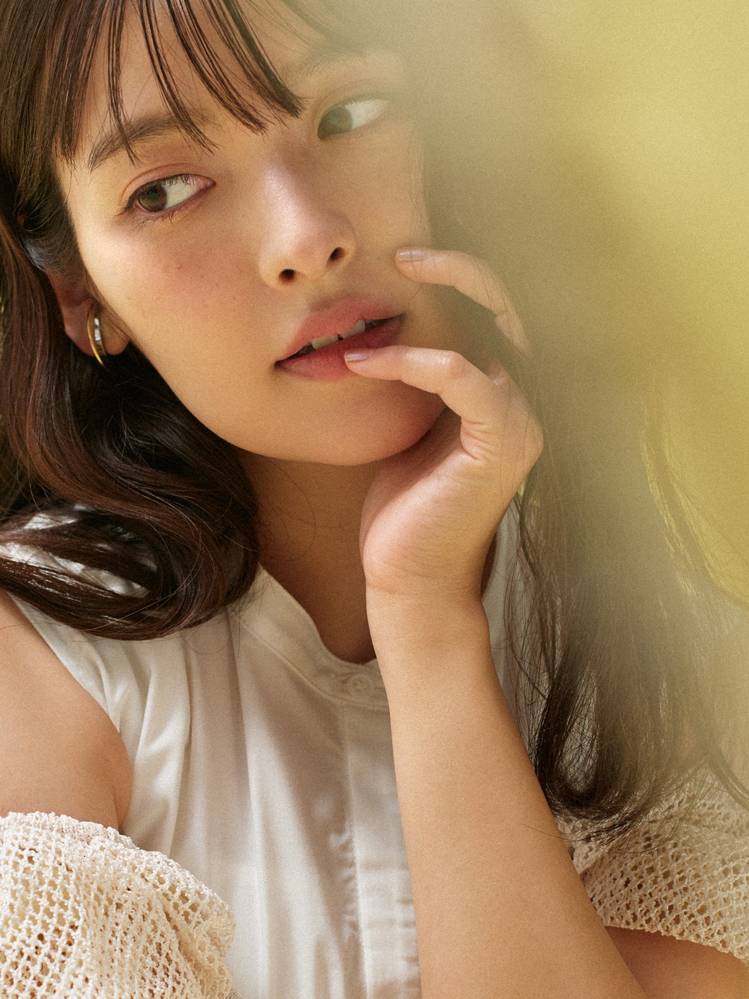 Sumire Uesaka - Loogg (Digital Feature)