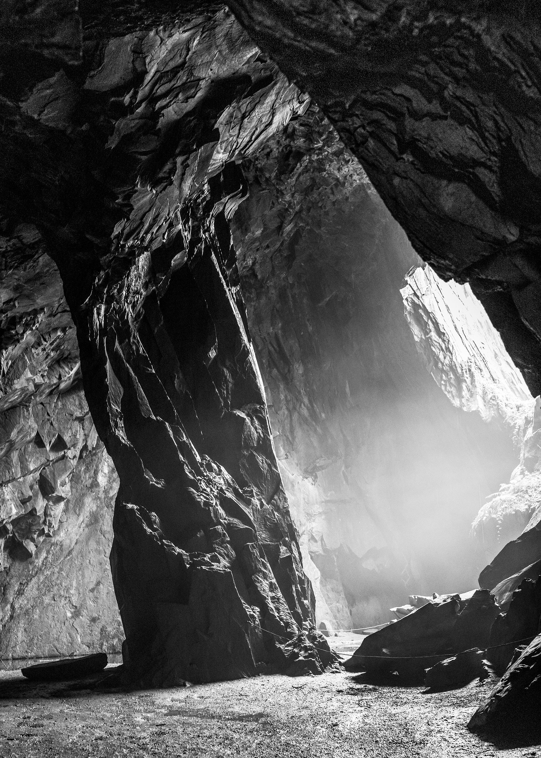 Catherdal Cavern 1.jpg