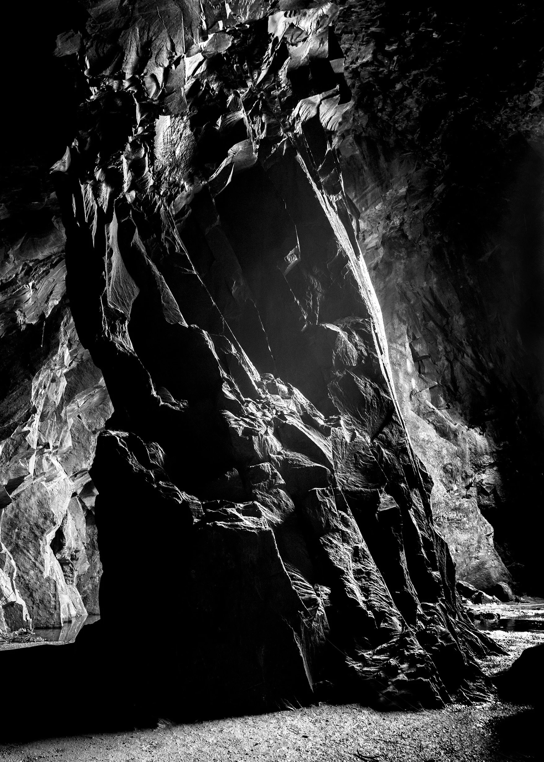Catherdal Cavern 4.jpg