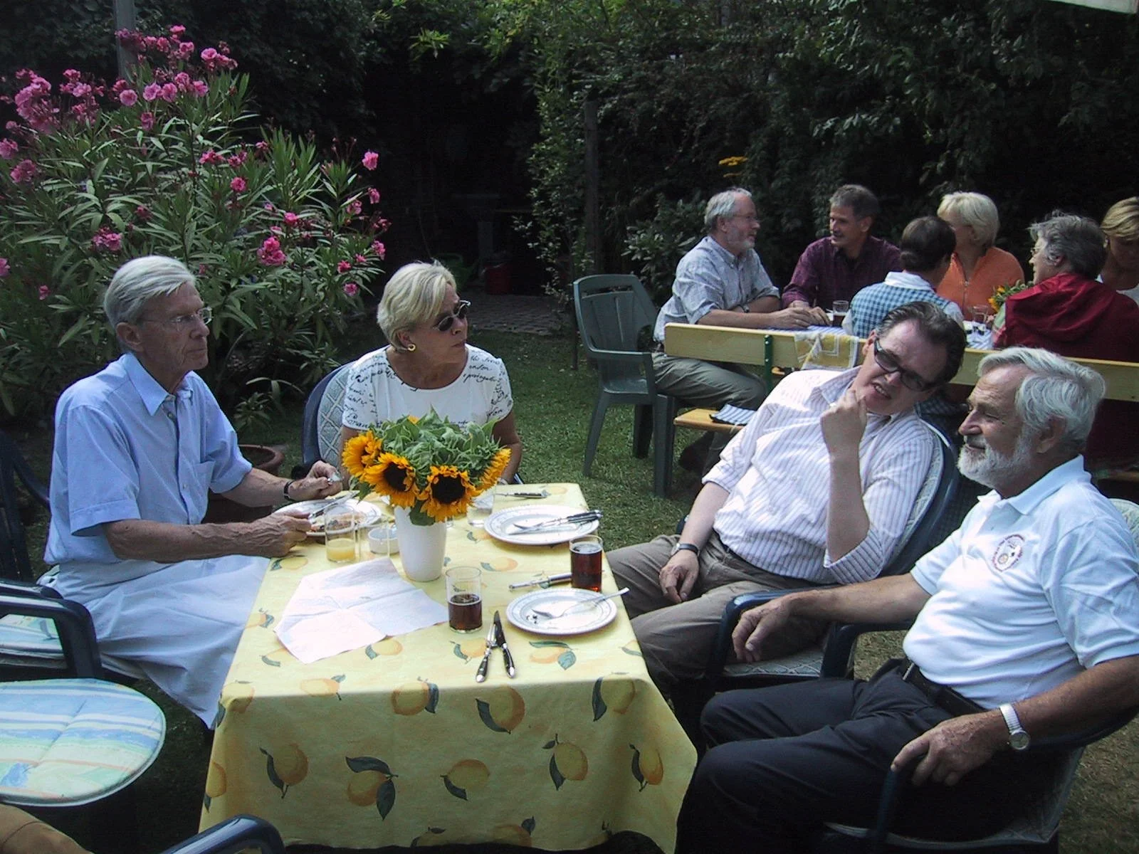 reibekuchenessen-08-2003_7406297730_o.jpg