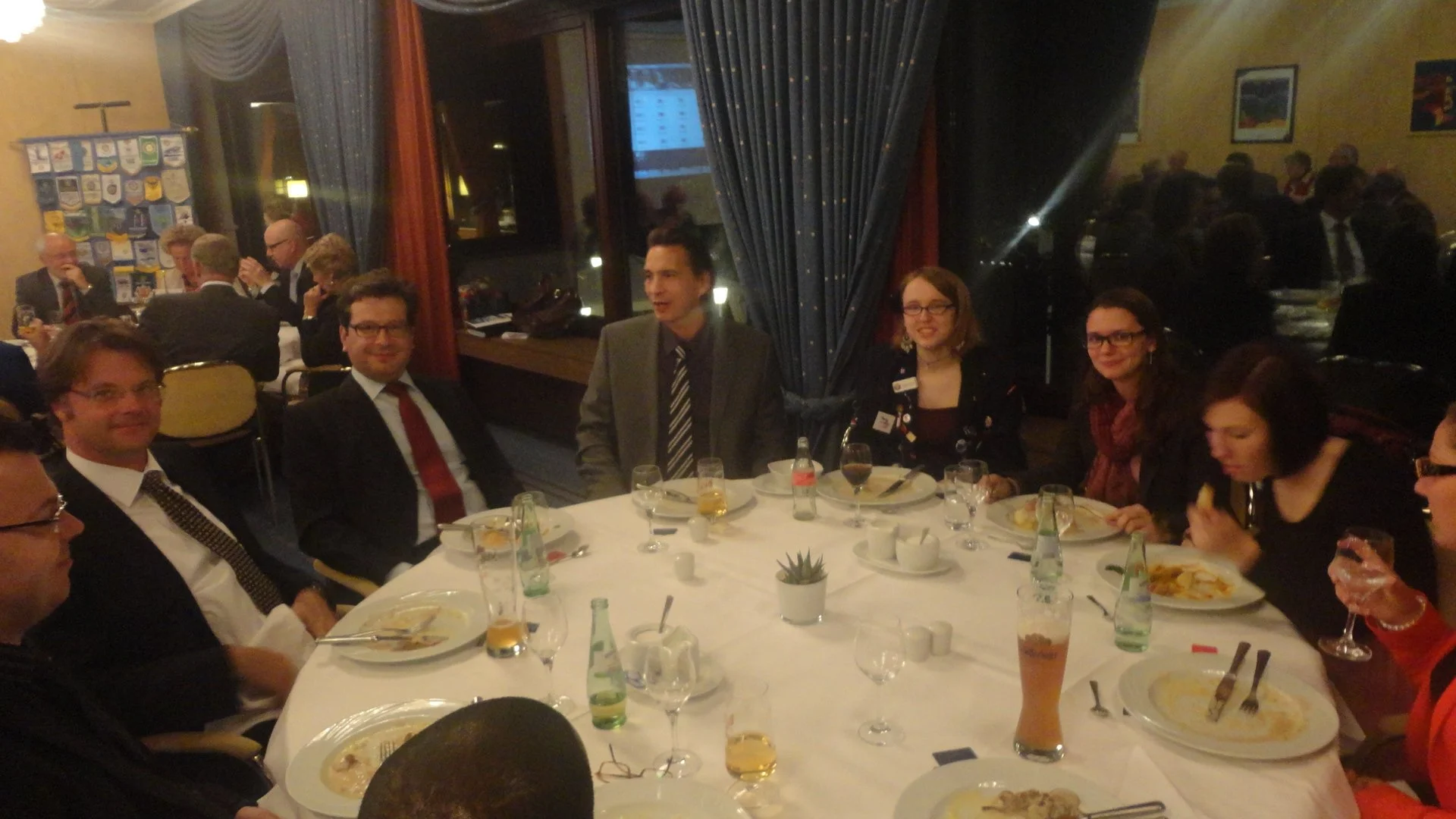 rotaryabendmeeting-2592012-010_8489260992_o.jpg