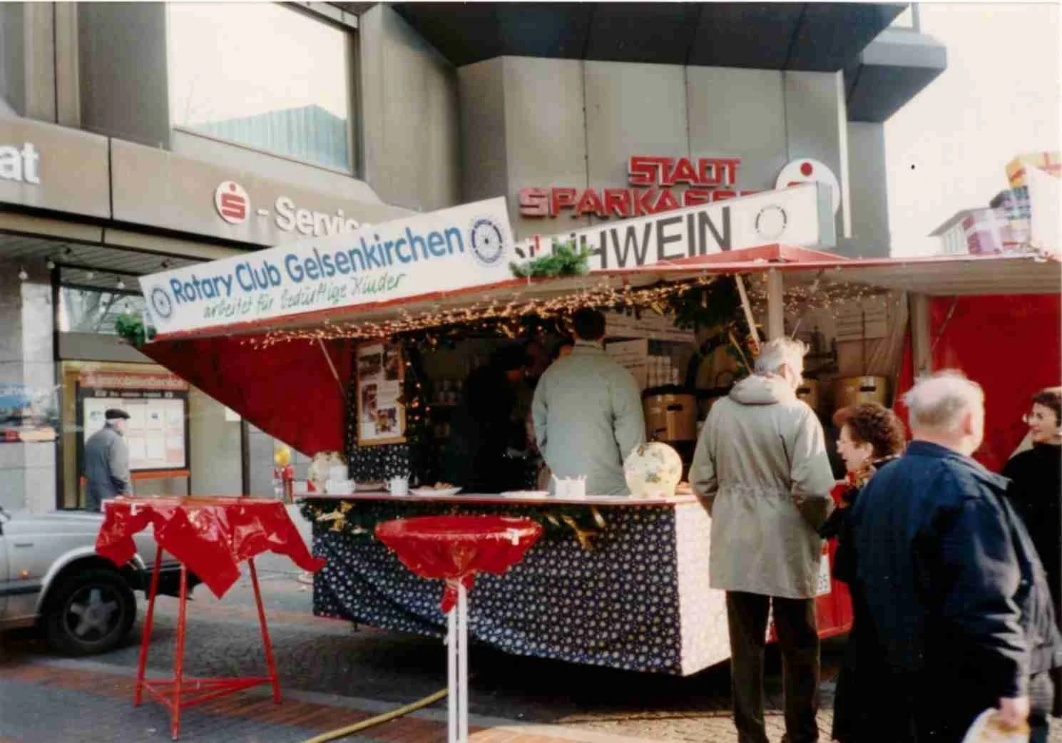 Glühweinstand altes Modell.jpg
