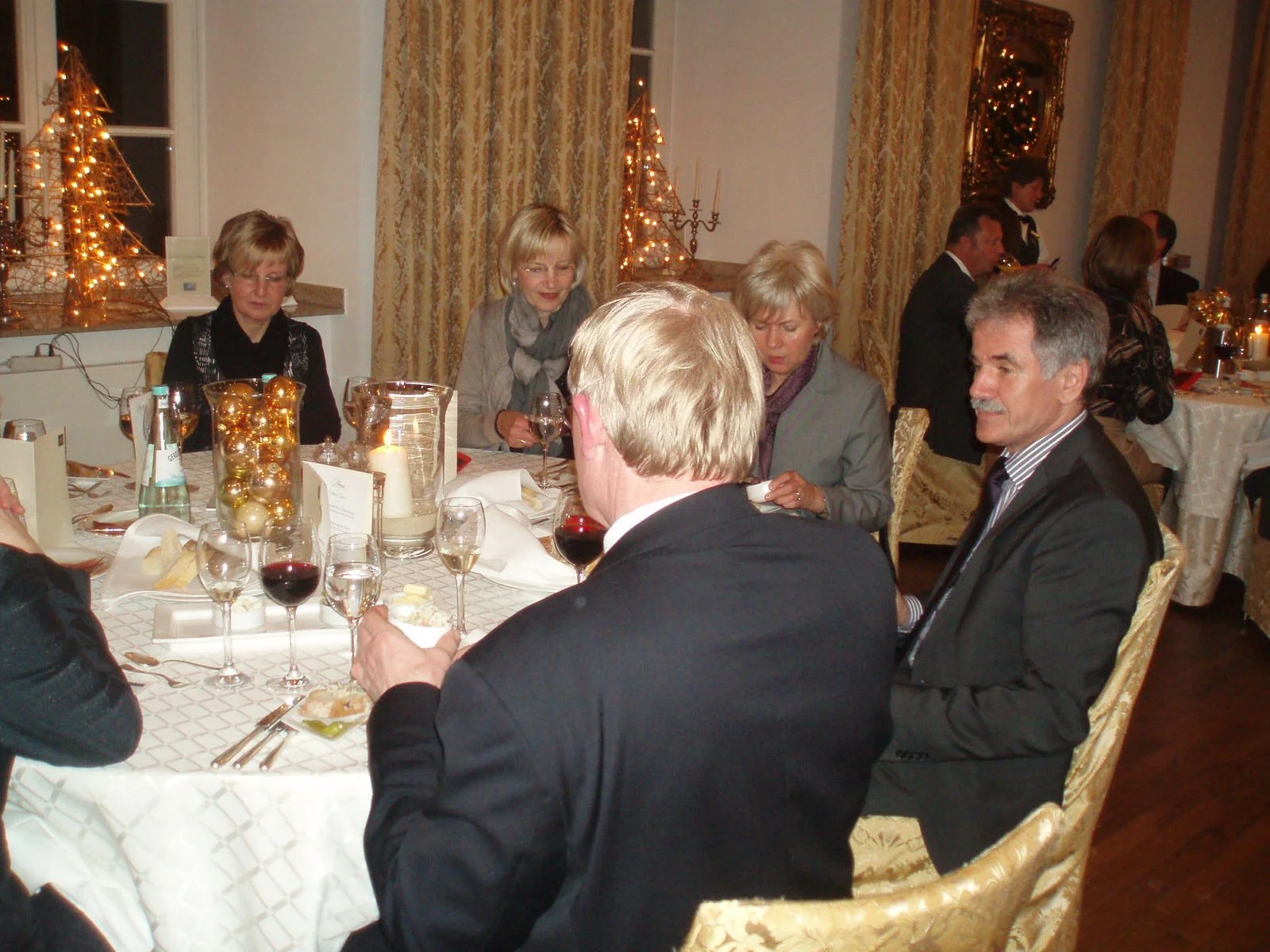rotary-2010-2011-190_7459682994_o.jpg