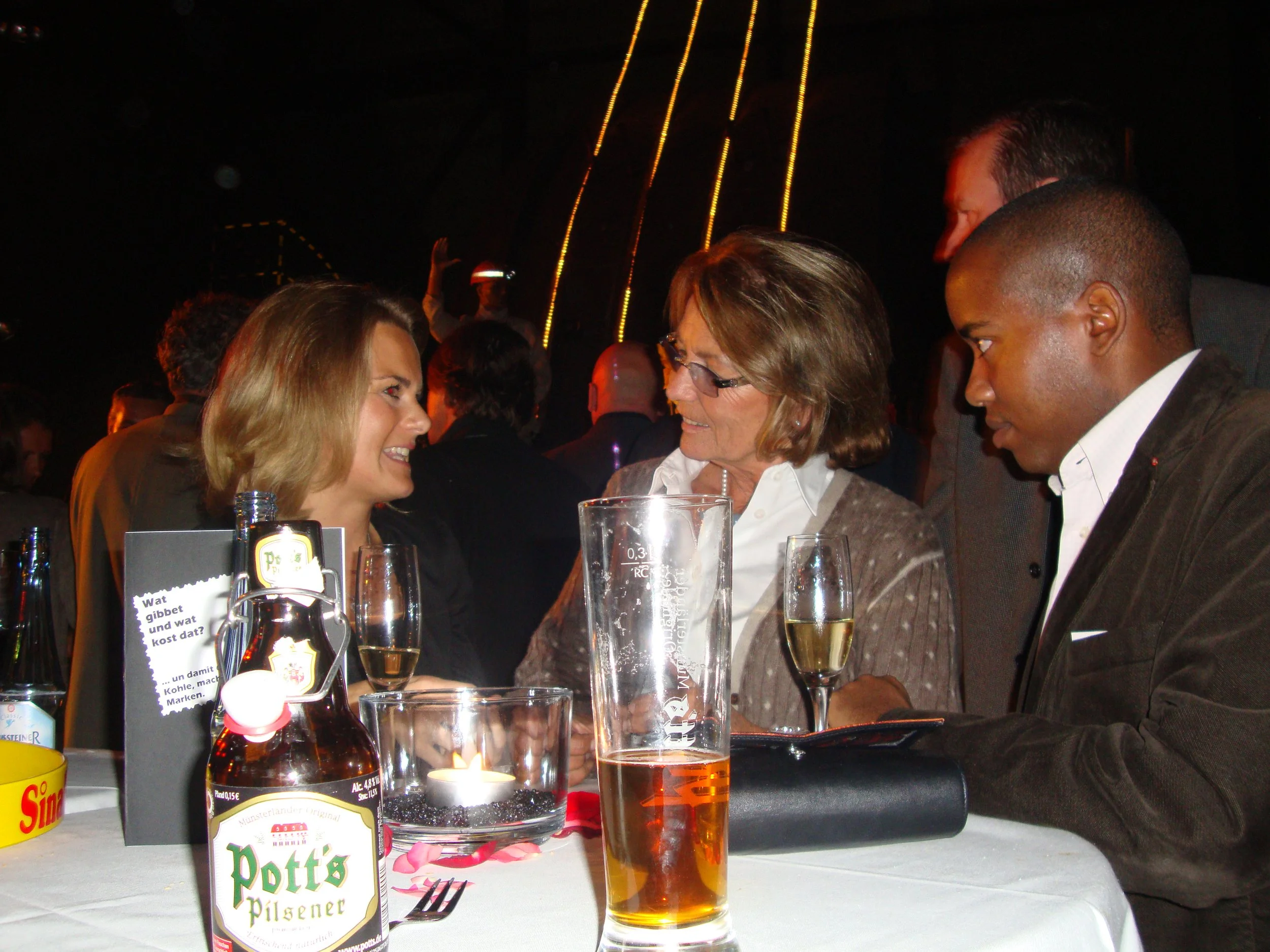 rotary-2010-2011-172_7454359648_o.jpg