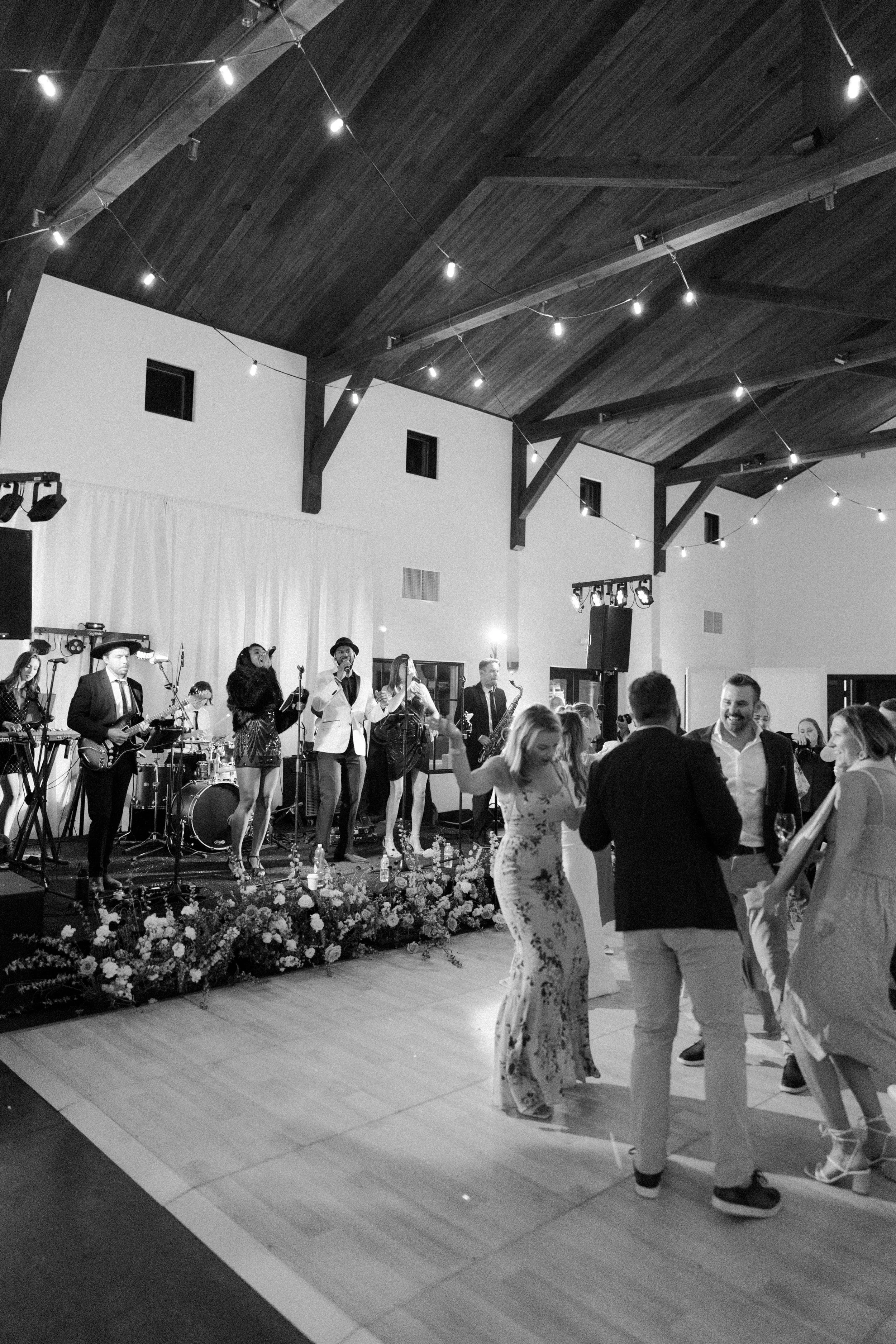 Romantic vineyard wedding at Viansa Winery in Sonoma, California, planned and designed by Plan To Be Wowed. Featuring sunset portraits, elegant vineyard ceremony, al fresco dinner reception, and luxury floral details — the perfect inspiration for a S