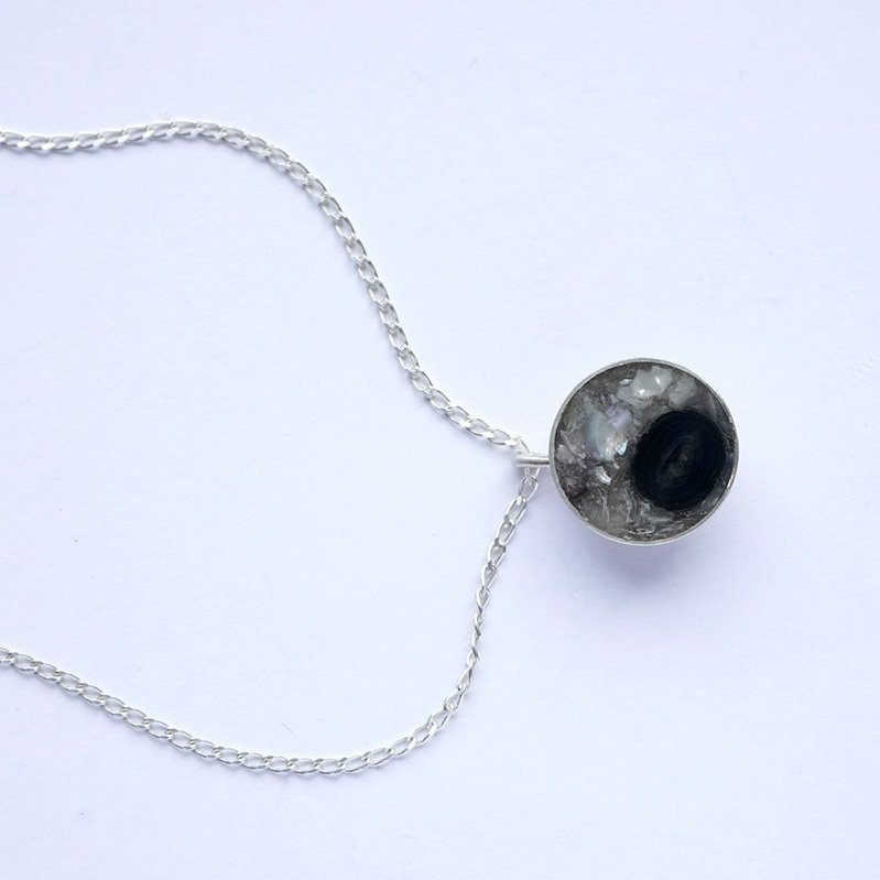 Seed+Pendant+III_2_low+res.jpg