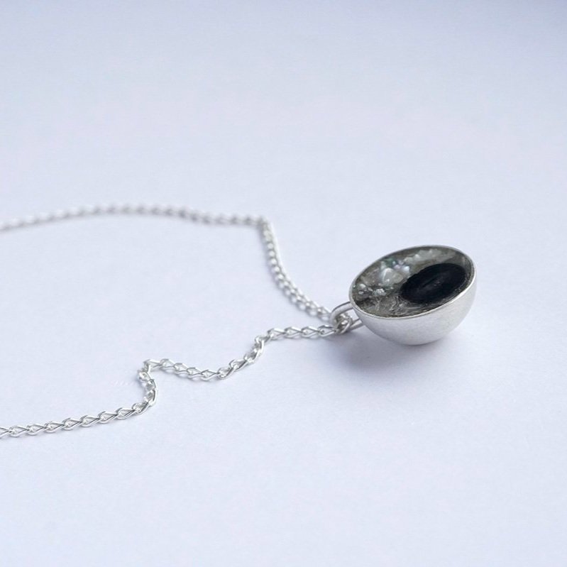 Seed+Pendant+III_3_low+res.jpg