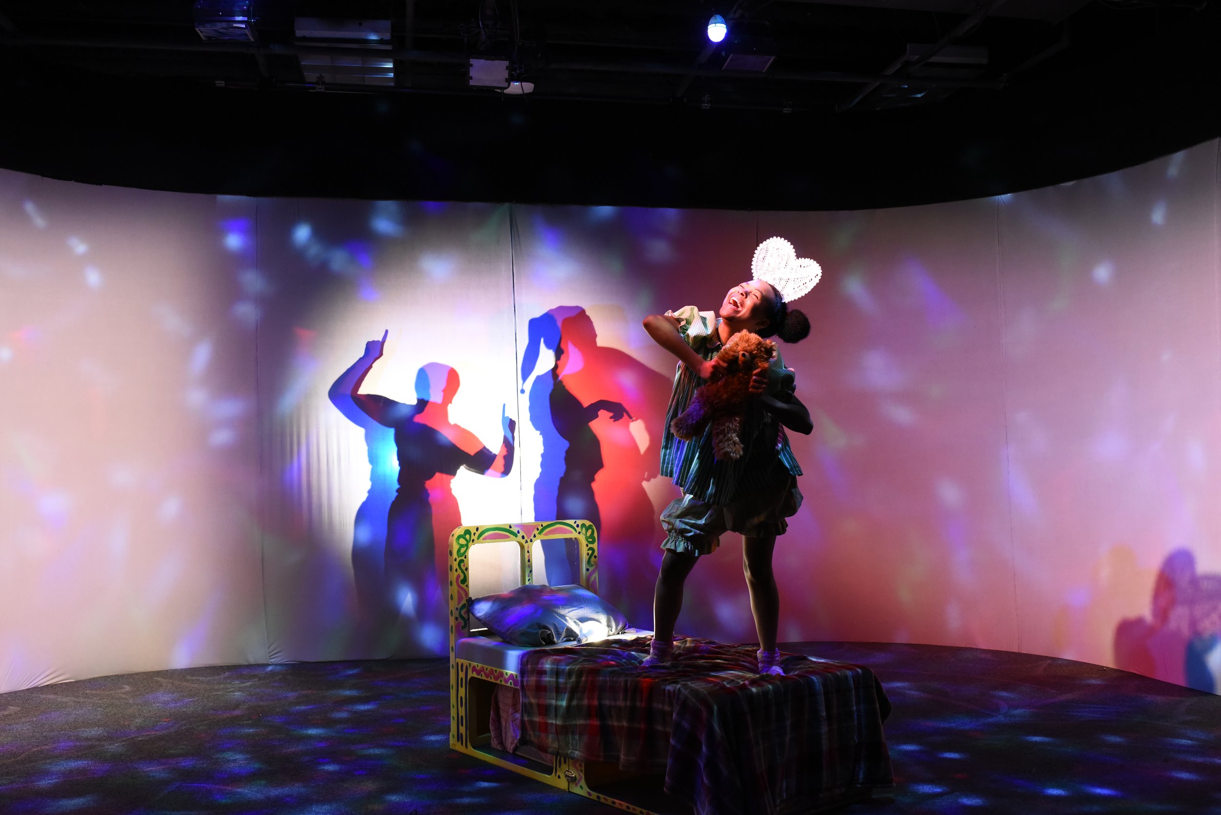 DO YOU LOVE THE DARK?