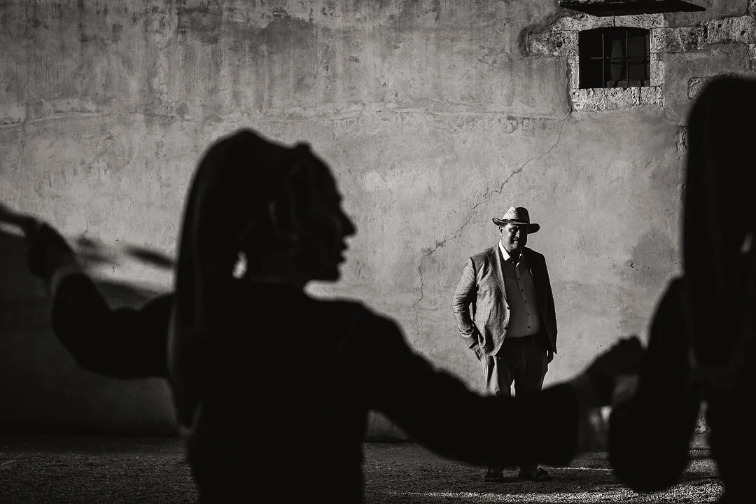 One of those images that makes my photography soul flutter. A wedding guest enjoying the Cretan dancers in the evening sun. 

#monochrome #blackandwhitephotography #weddingday #monochromatic #blackandwhite #bnw #weddingphotography #cretewedding #dest