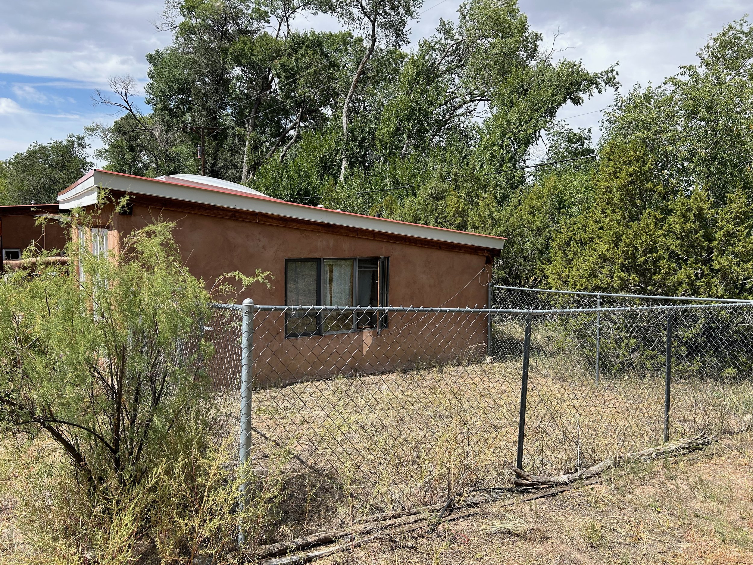 Casita Side Fence