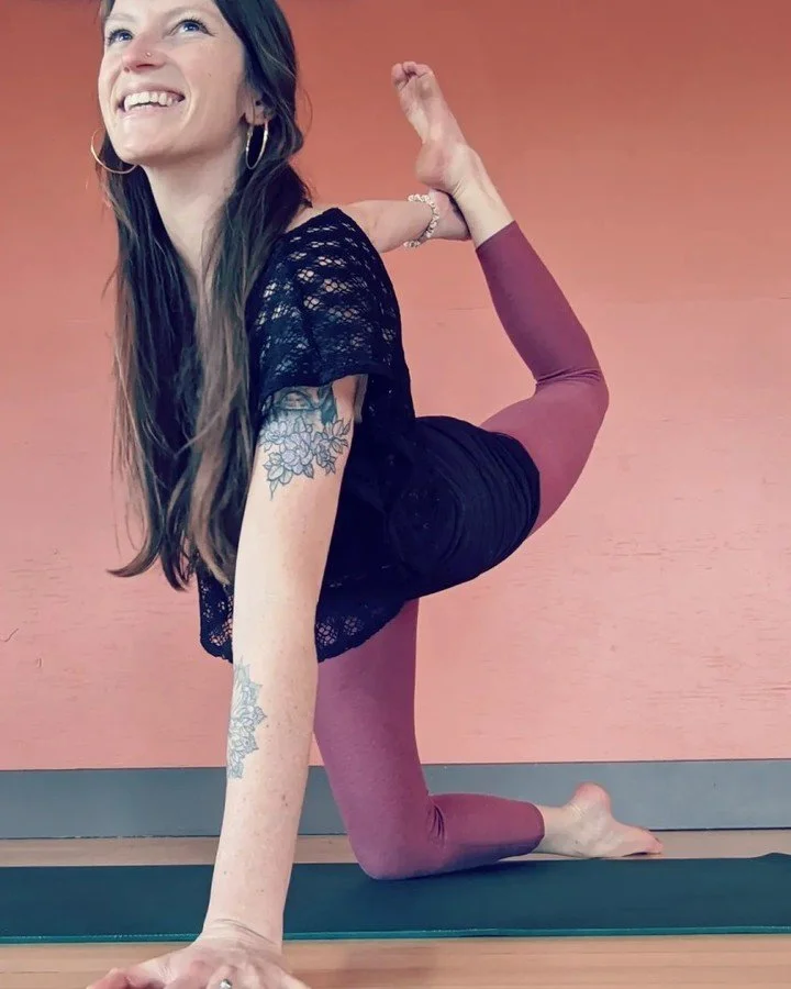 Jenna is offering a new weekly online class!

&lsquo;At Home&rsquo; Prenatal Yoga with Jenna Darfler
Thursdays from 4-5pm (online)

You can join @jenna.darfler from the comfort of your home starting tomorrow! 💕

#yoga #yogarefuge #yogarefugepdx #por