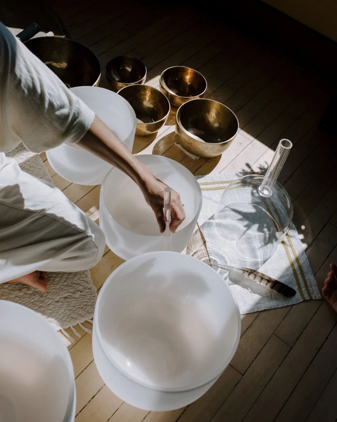 All Hallow's Eve Crystal Sound Bowl Sound Bath: An Honoring of Ancestors Saturday, October 31st, 6:30-8:00pm
Yoga Refuge Northwest
 
Honoring the dead is an age-old and cross-cultural practice. This time of year is when the veil is said to be thinnes