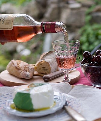 On the Cover of The WineBuzz Magazine