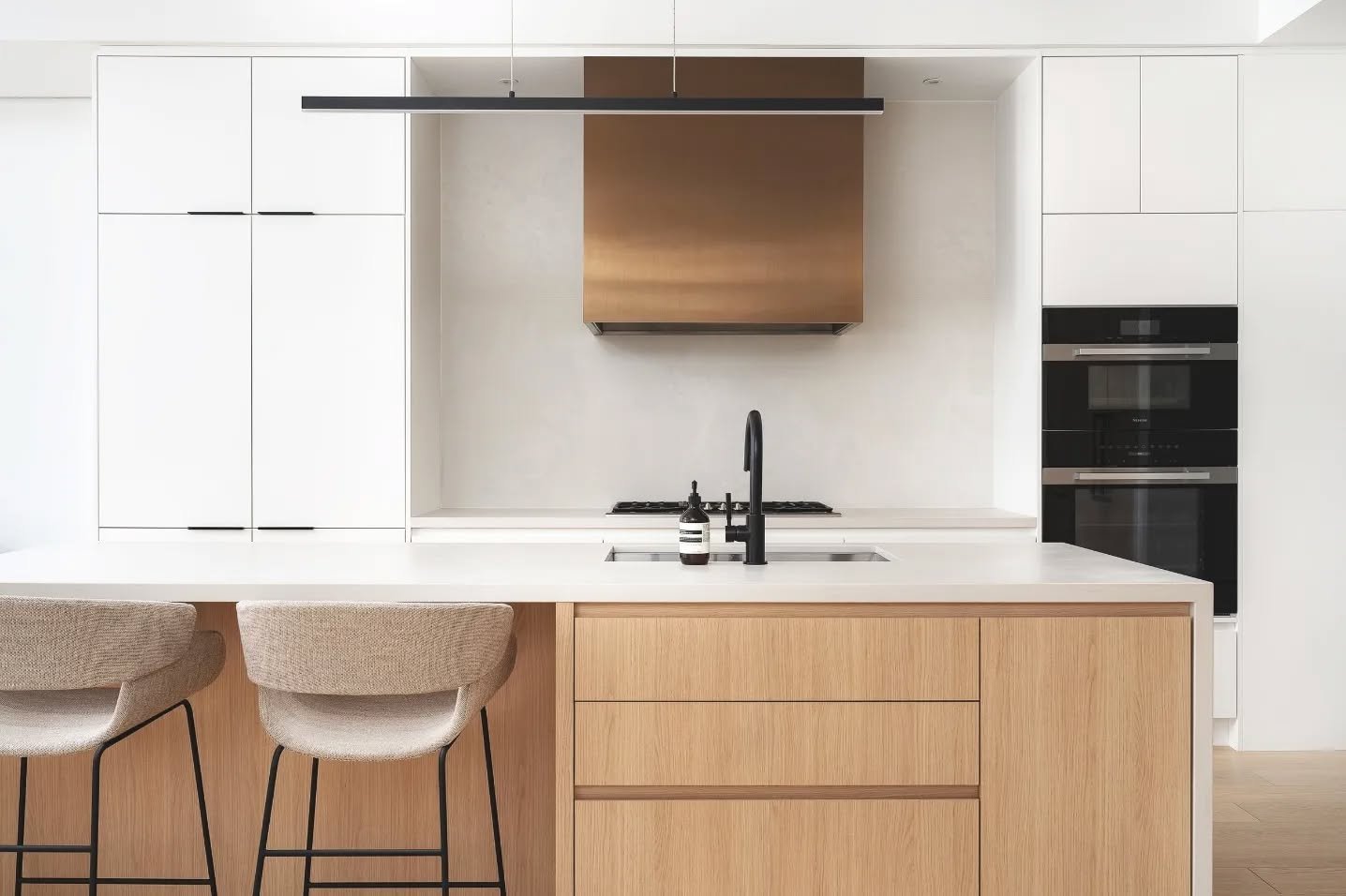 When minimal aesthetic meets functionality
*
*
At Forest Hill Residence the open-concept kitchen serves as a gateway between dining and living, while the view to the backyard and an inset fireplace create a focal point.
*
*
*
#PROP  #PROPinteriors #P