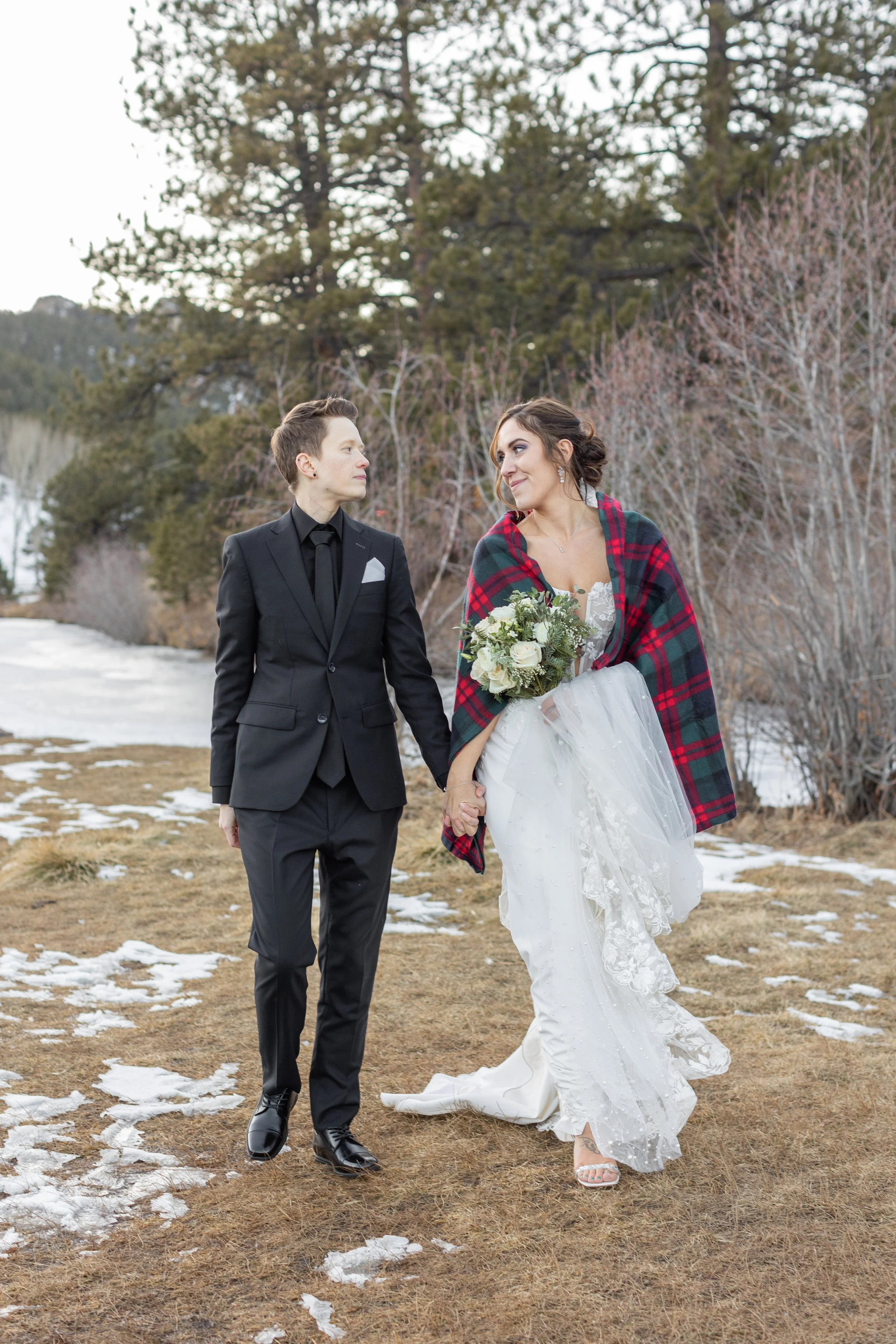 Wedding_121524_AmandaandKayla_SNEAKPEEK-075.jpg