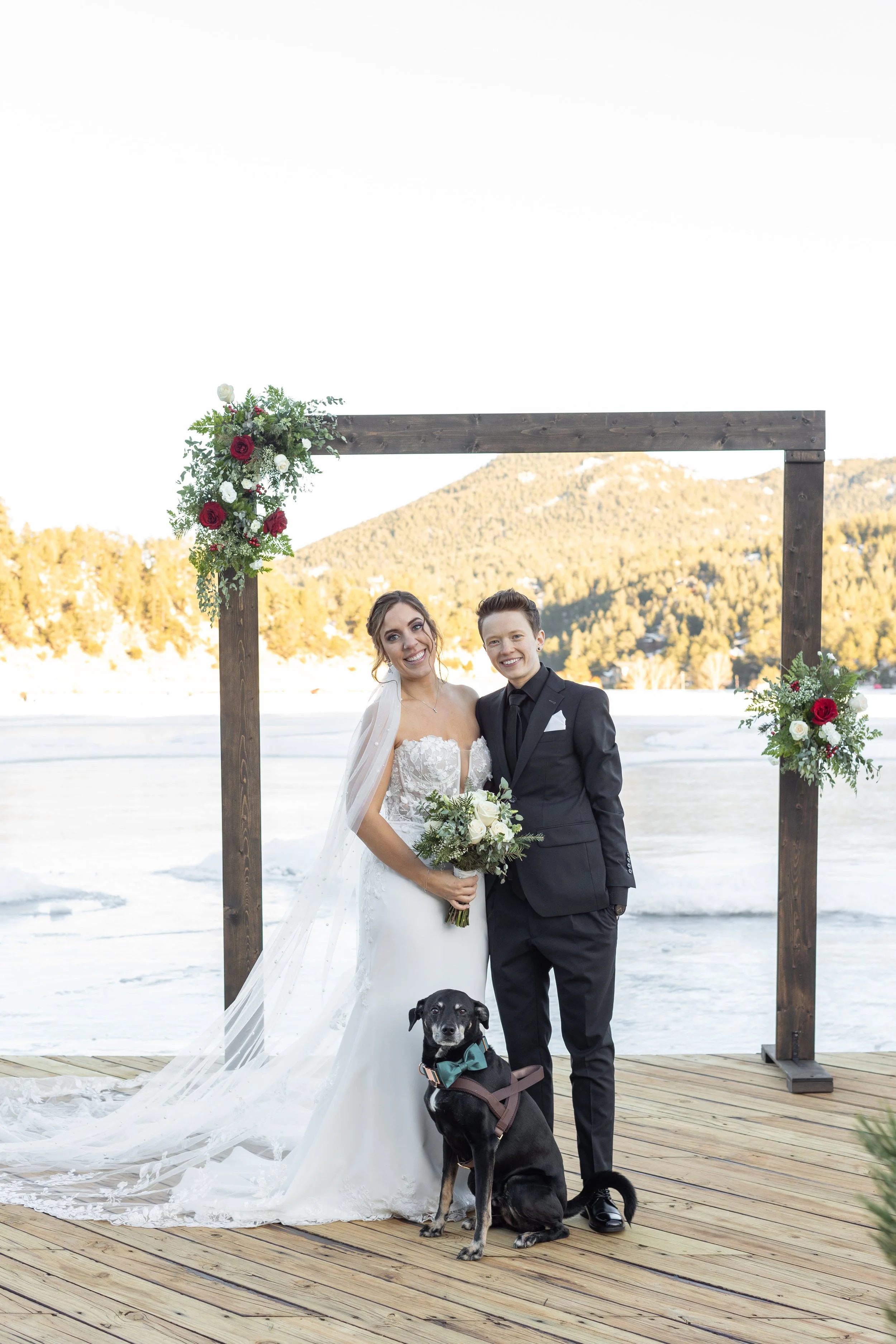 Wedding_121524_AmandaandKayla_SNEAKPEEK-067.jpg