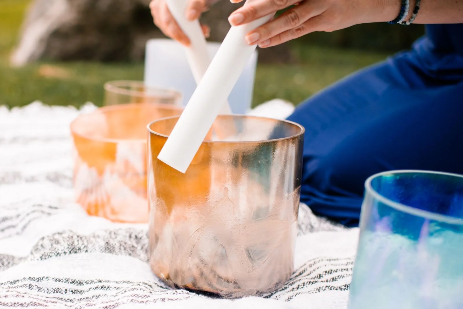 Sound Bath, Gong Bath, or Sound Healing: What’s the Difference?