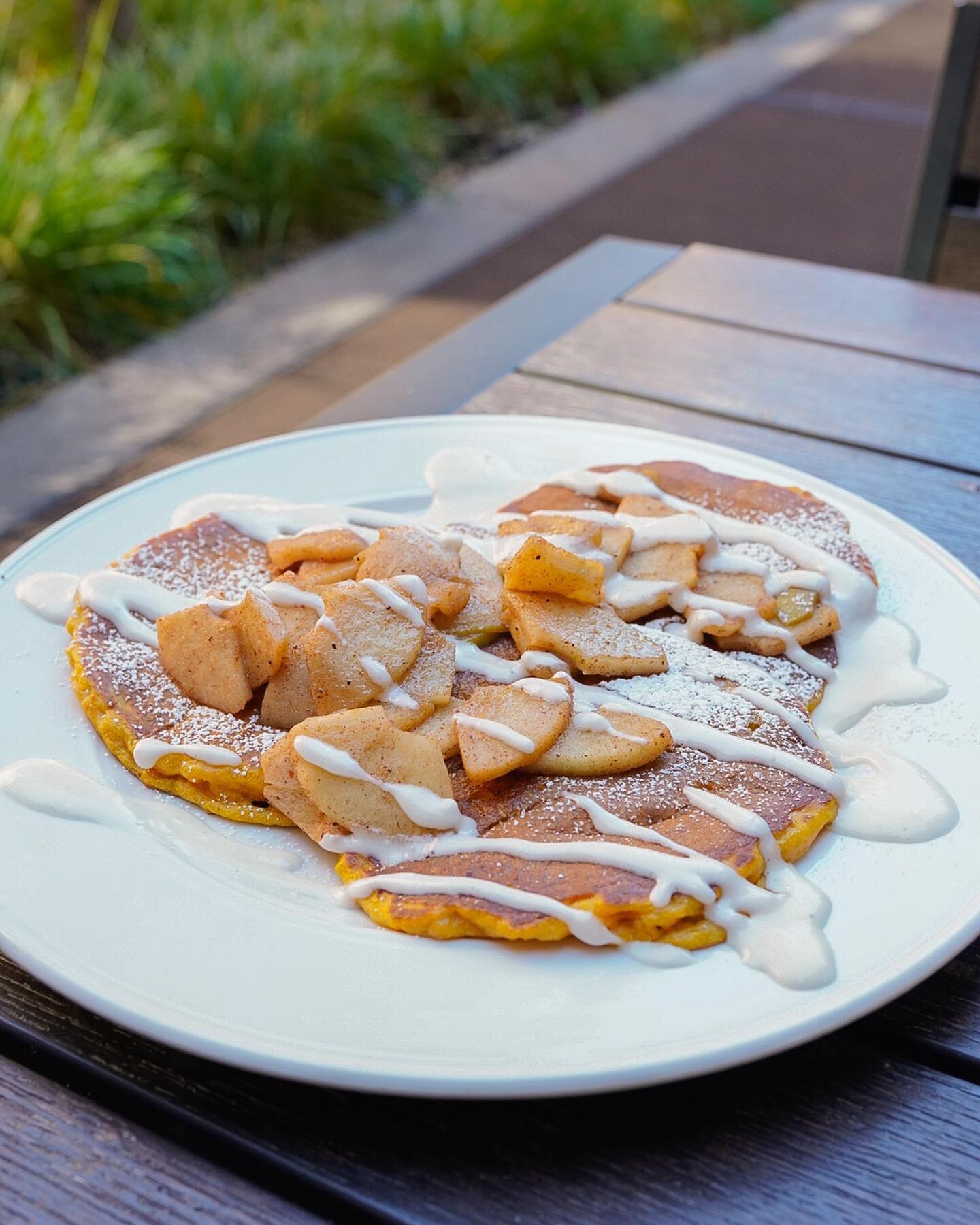 Pumpkin Pancakes + Spiced Apples + Cream Cheese Frosting 🎃🍂 Available on our breakfast specials for a limited time!