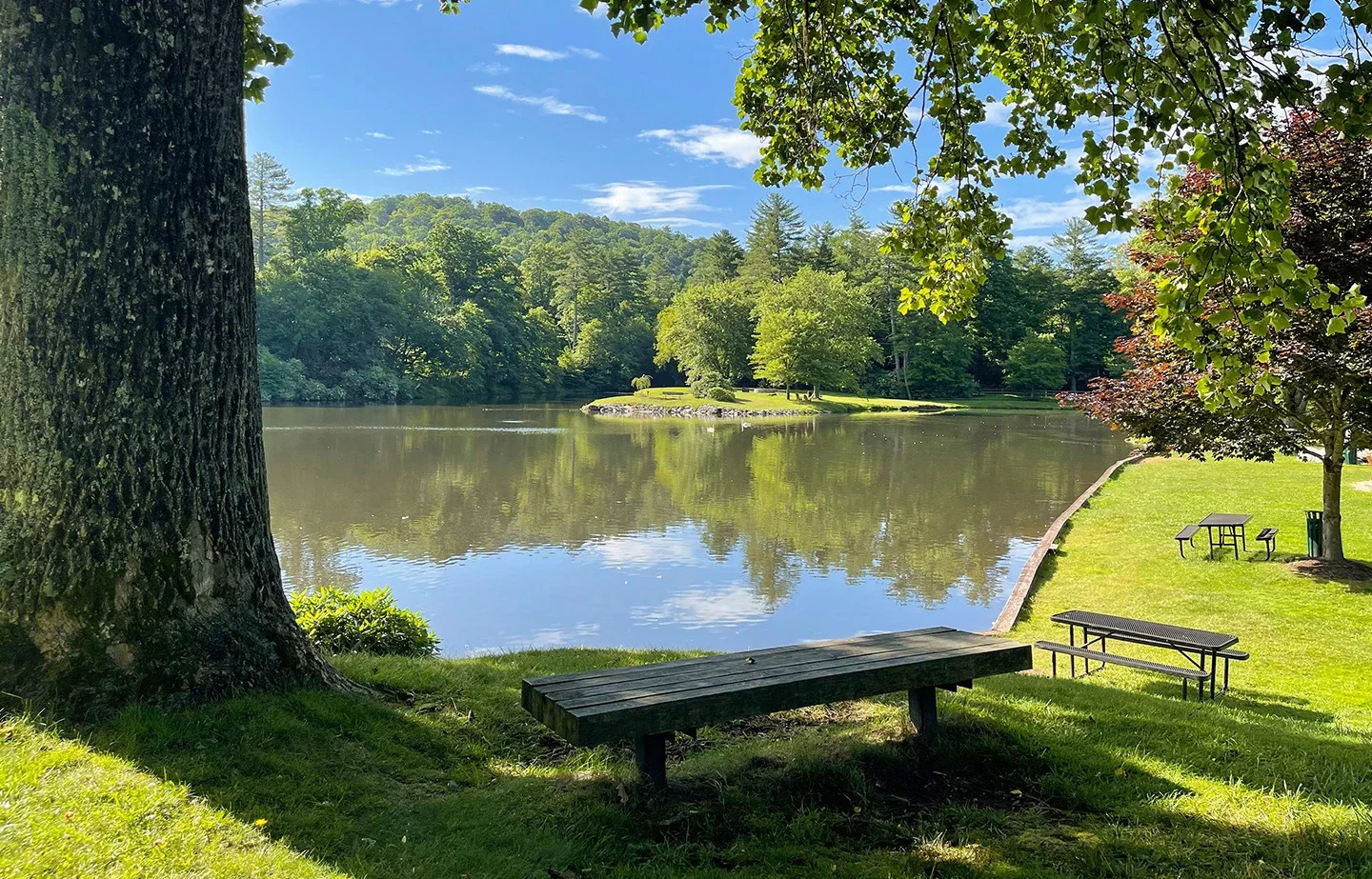 chetolamountainresortblowingrock-recreationandactivities-recreation-outdoorrecreation-chetolabeach-689a6a6a1d22e.webp