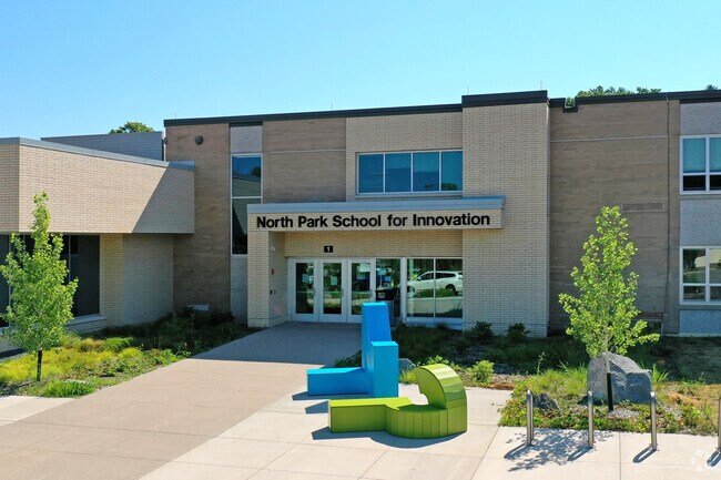 north-park-elementary-school-fridley-mn-2-schoolphoto.jpg