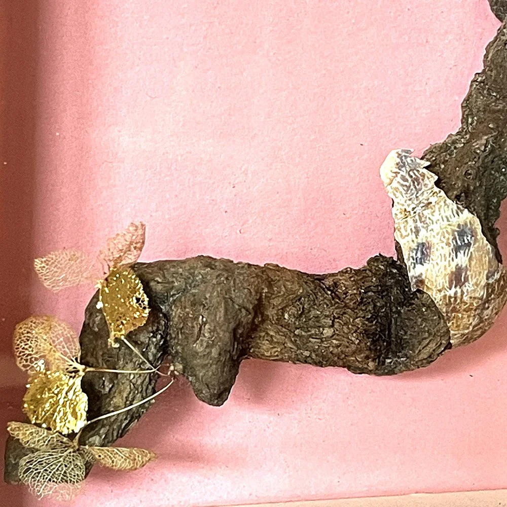 carré_58_creaturquoise_bois_agave_escargot_or_hortensia_branche_rose.jpg