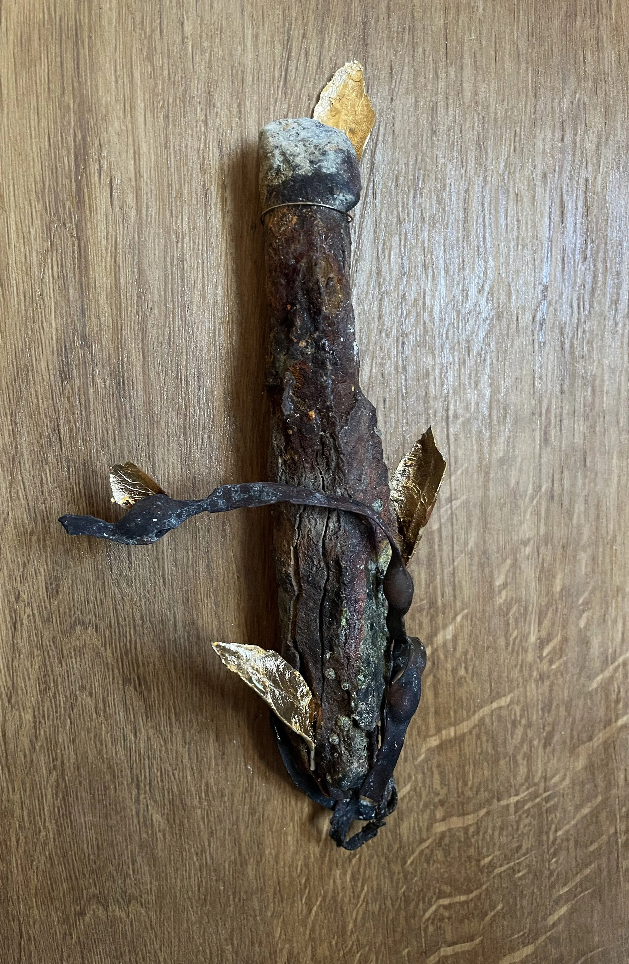 creaturquoise_or_singulier_bois_métal_rouille.jpg