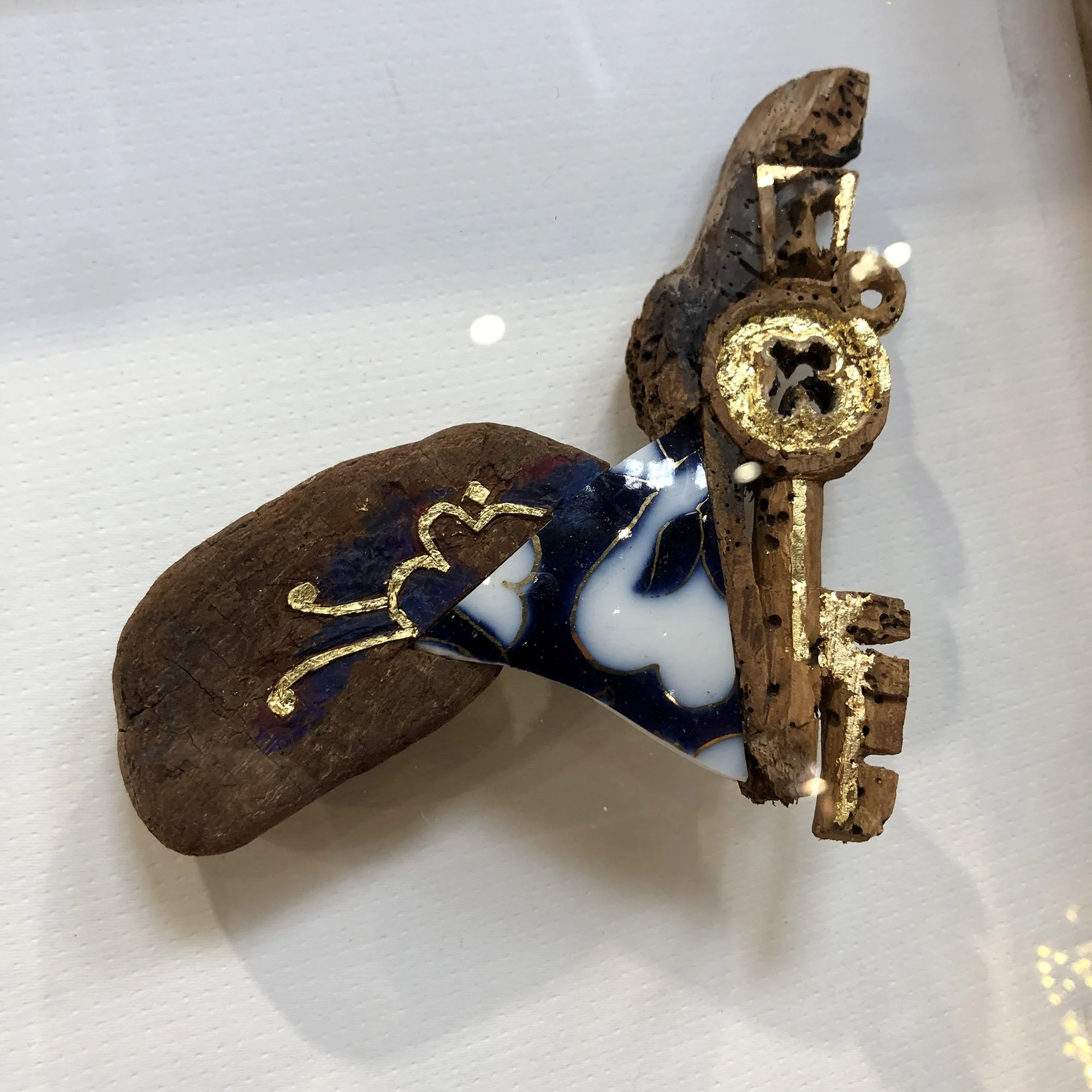 creaturquoise-curiosité-or-clé-bois-flotté-faience-serrure.jpg