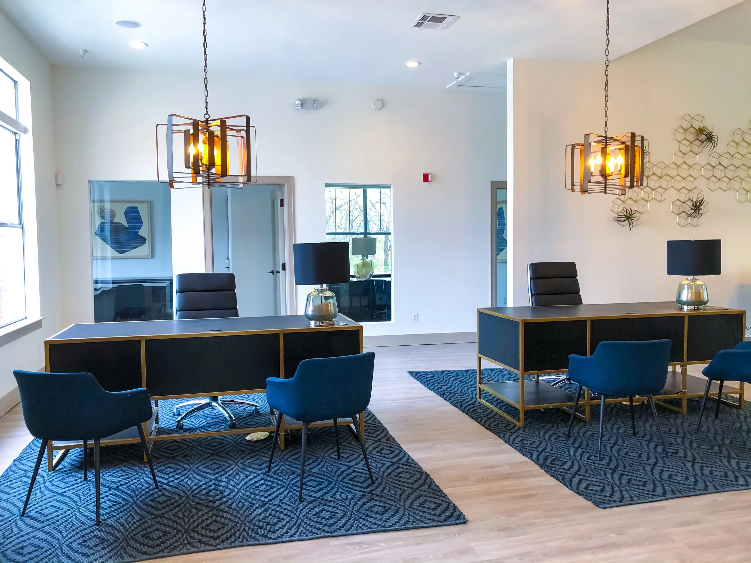 DESTINO
Grand Prairie, TX 2019
Design Fee-$6,900
FF&E-$55,849