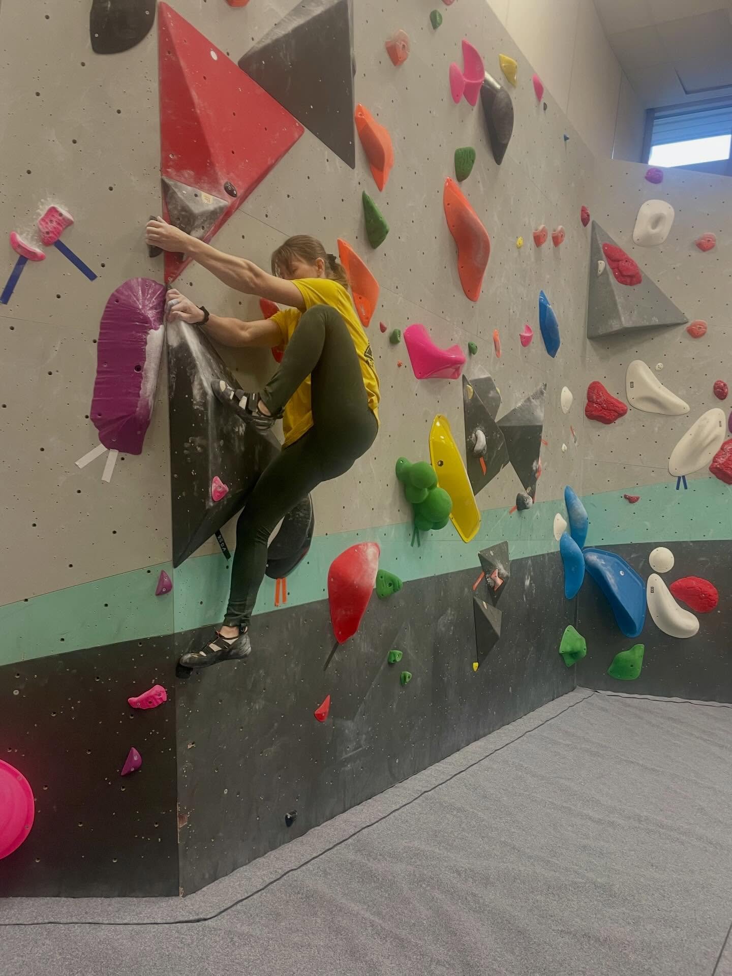 Nya goa boulders p&aring; slabben