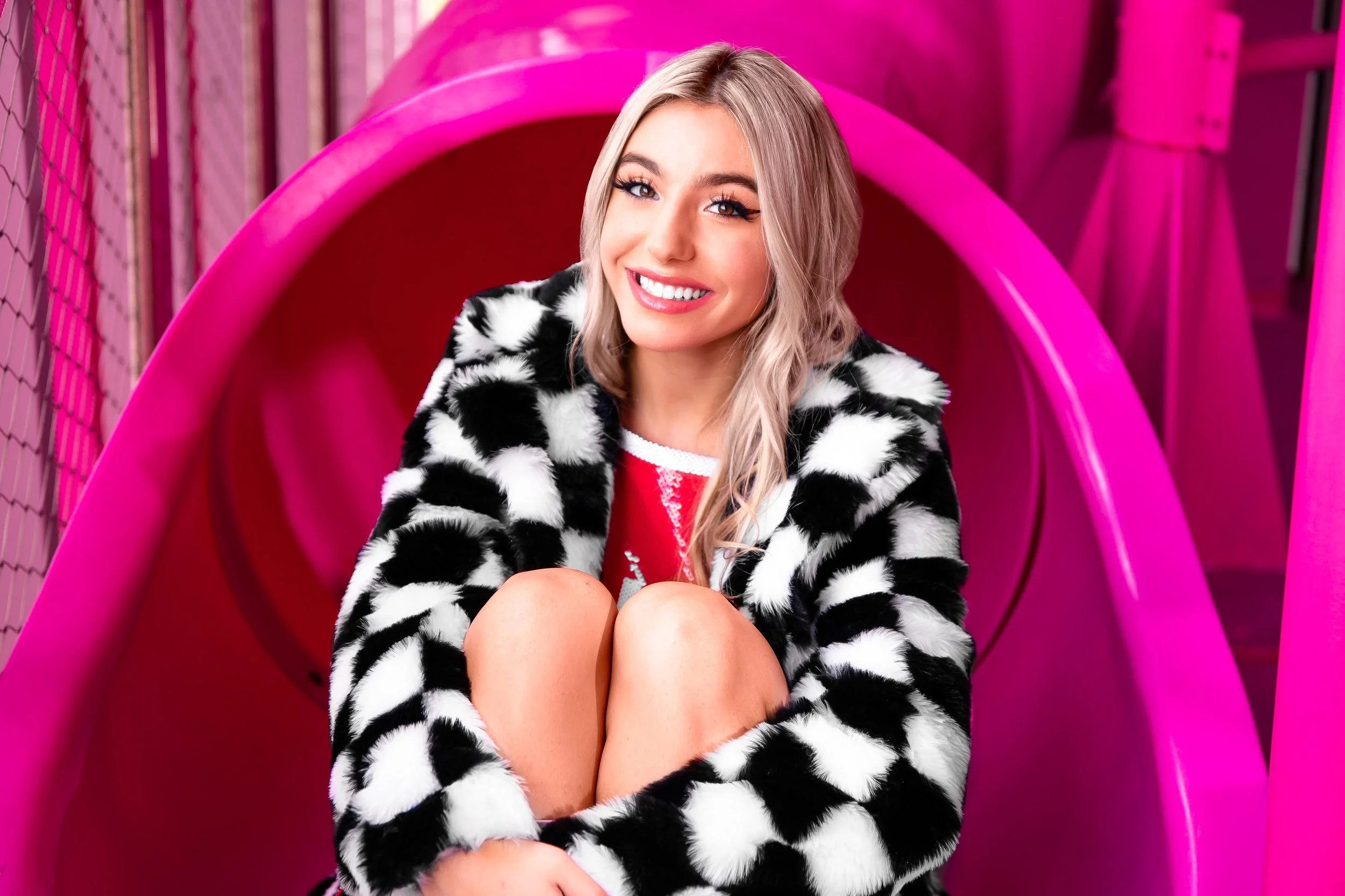 TikTok Sensation, Peach Martine Releases Emotional New Single “I Would Have Given You the Moon”