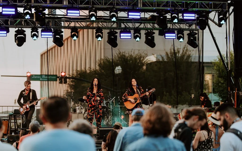 LOTG2022-TheWatsonTwins-@stephaniehsiau-12.jpg