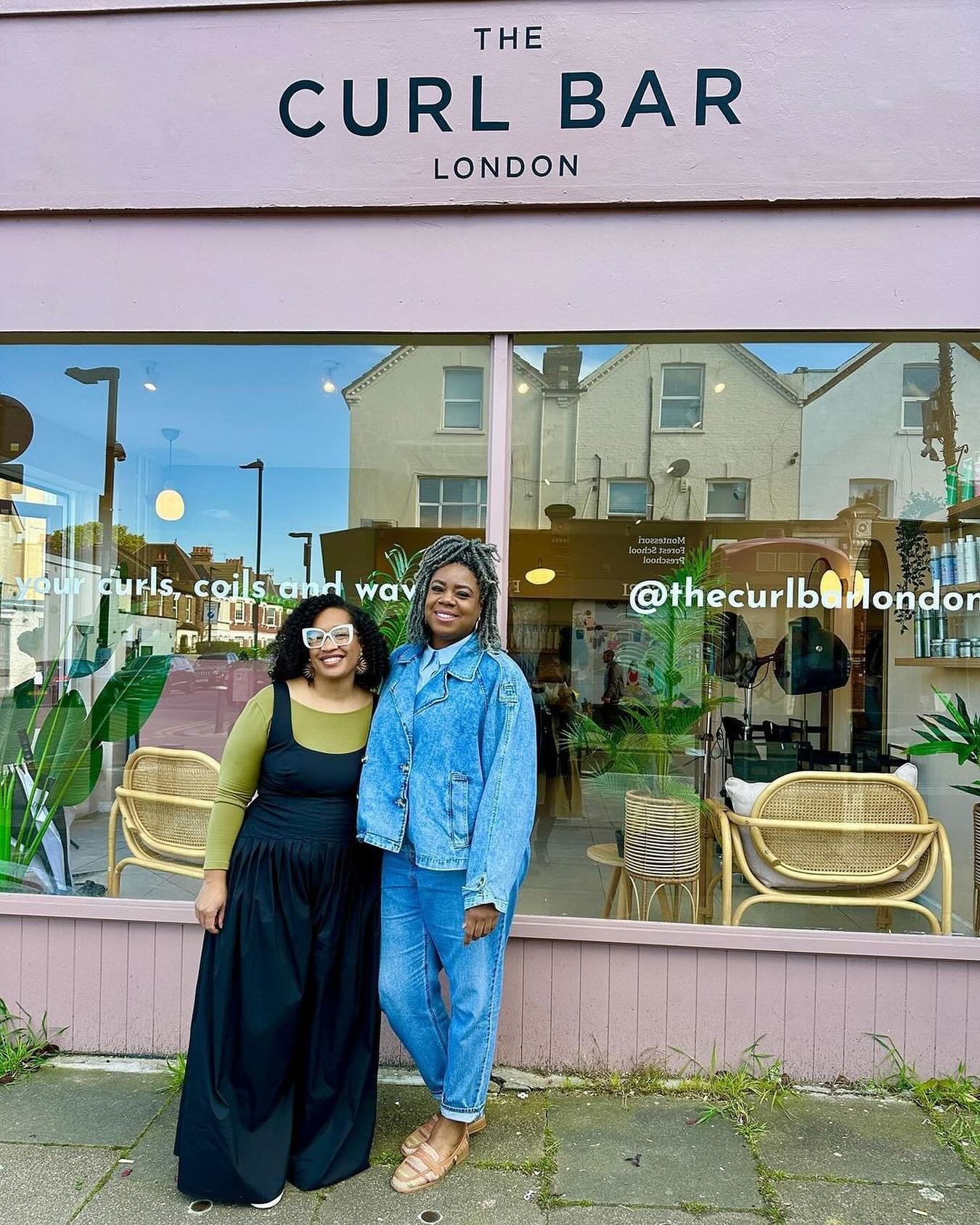 Before I even show/tell y&rsquo;all the goodness that was Technically Intuitive London, I must share this by @textureunravelled founder and CIK Certified Tight Curl Artisan @themusecurls 

The magnitude of what just happened hit me as I sat in my sea