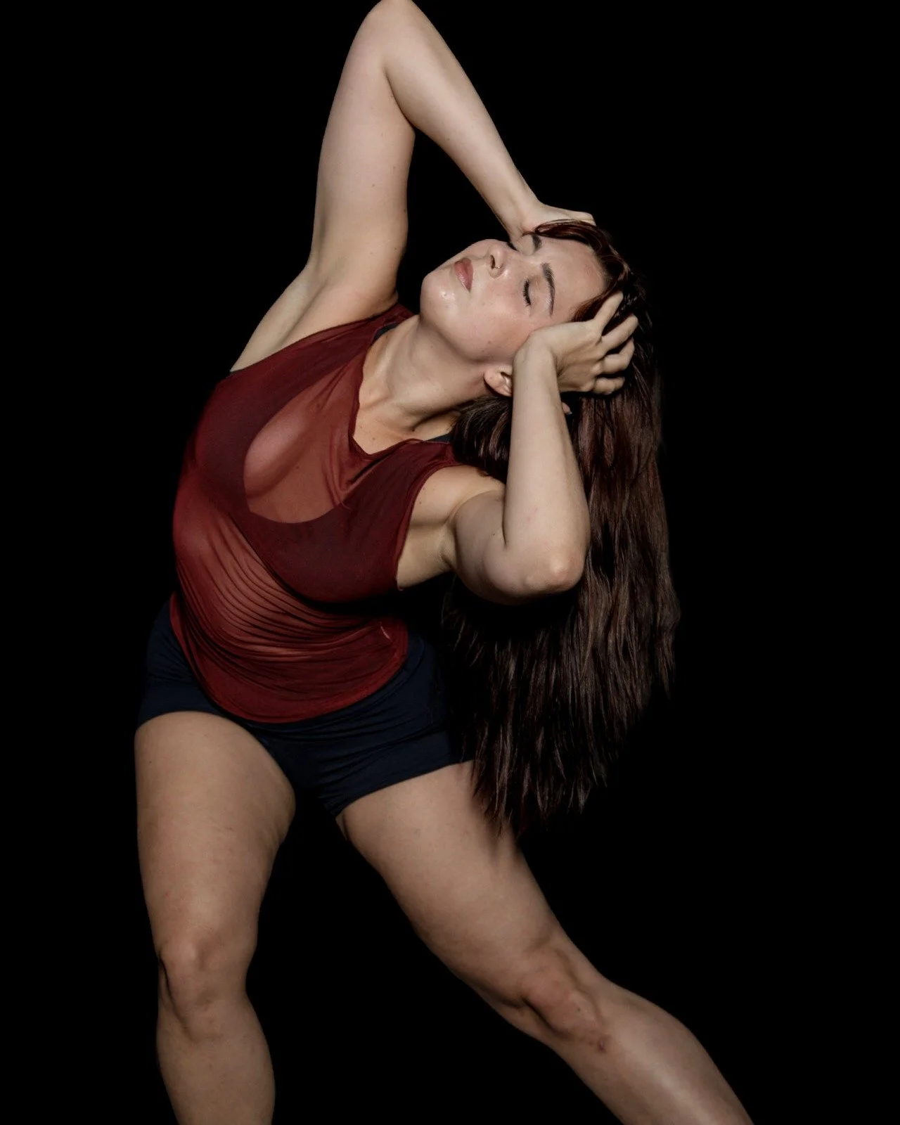 Desire can make us powerful. It can also make us lose our balance. 

Hearts on Fire explores what happens when wanting someone becomes inseparable from wanting to be seen. 

November 8 &amp; 9.

#ETD20thAnniversary #HeartsonFire #SlateNYC #DanceNYC #