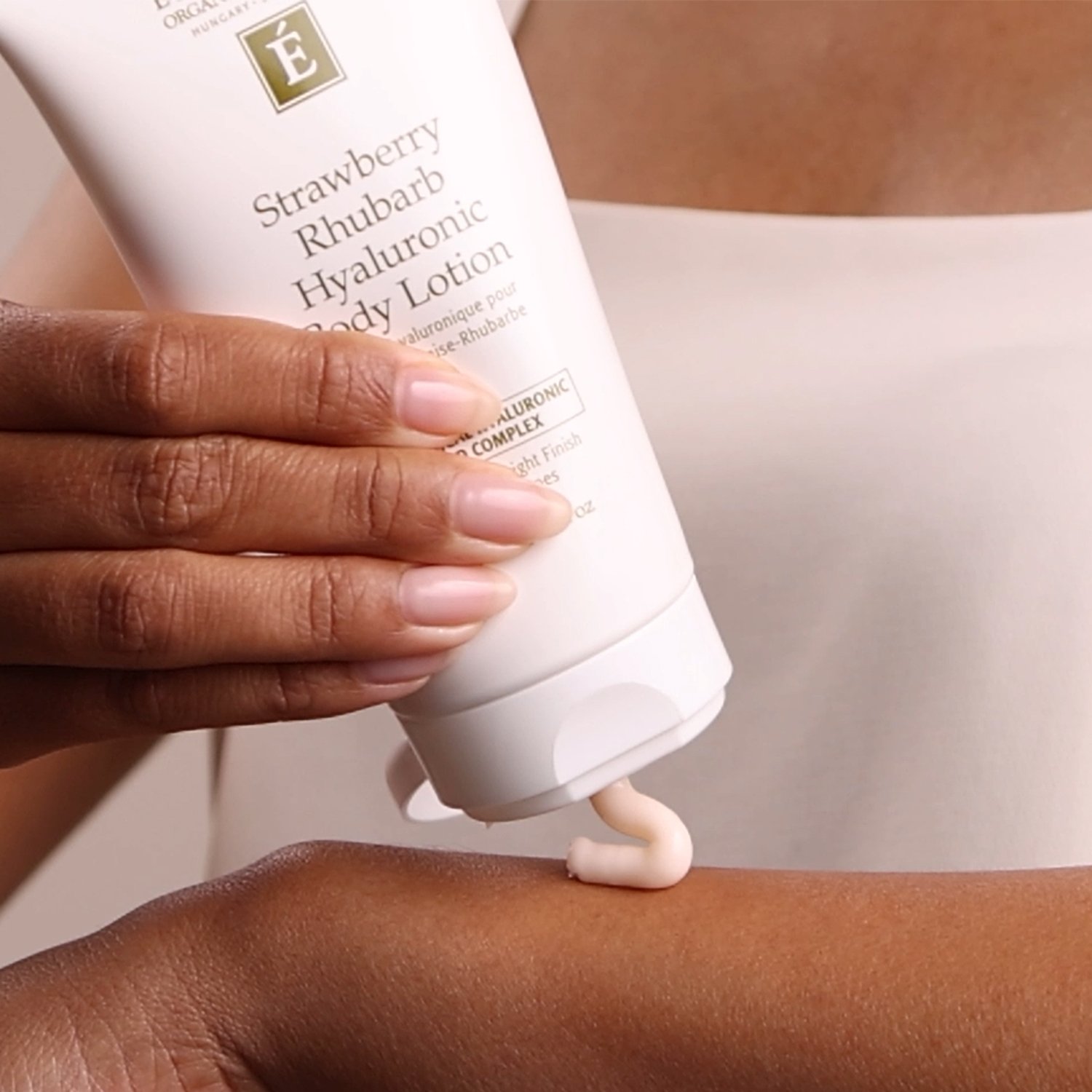 EM163-2163-strawberry-rhubarb-hyaluronic-body-lotion-pdp-close-up-1500x1500.jpg