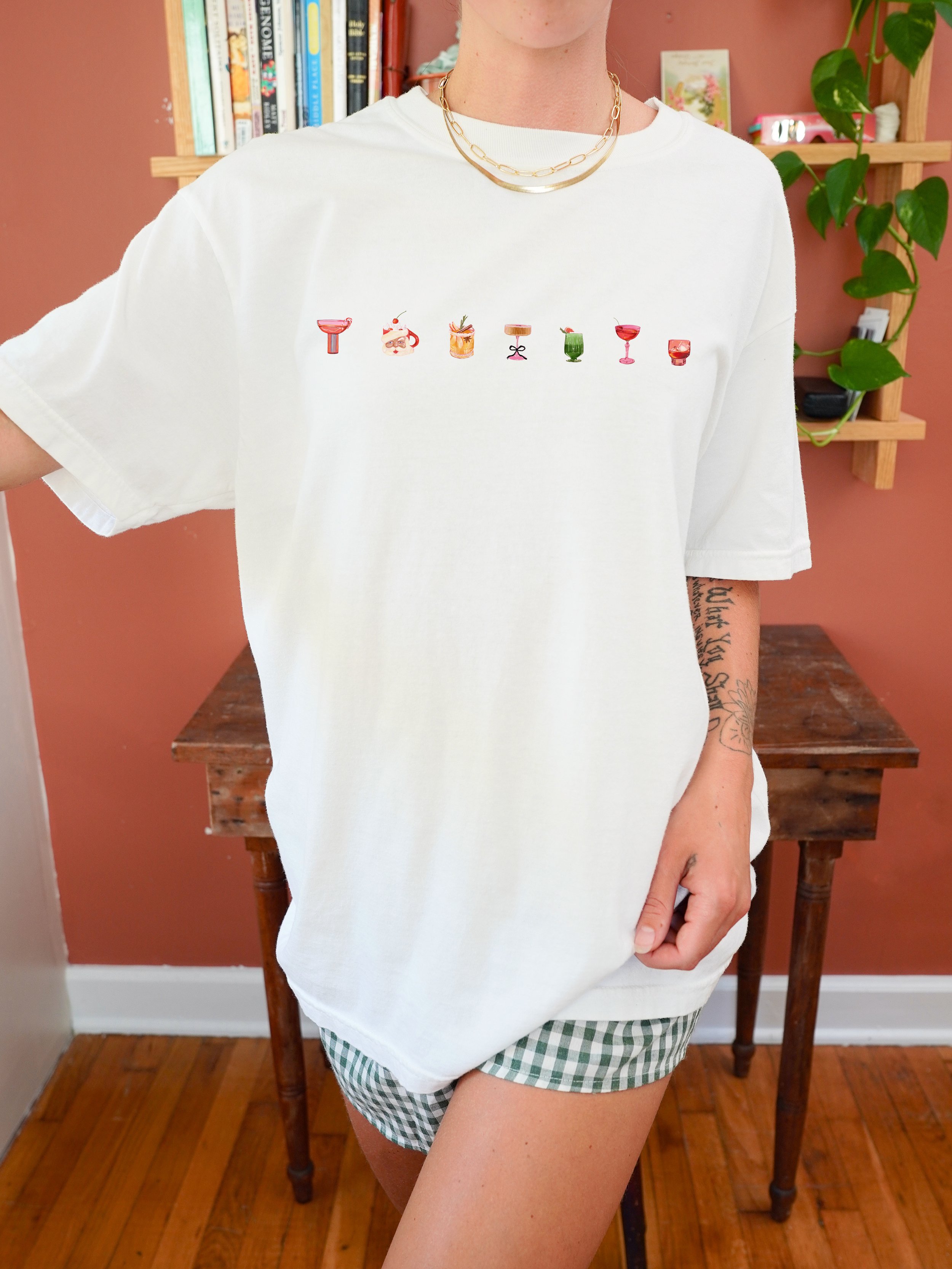 OVERSIZEDTSHIRTMOCKUP2-WHITE.jpg