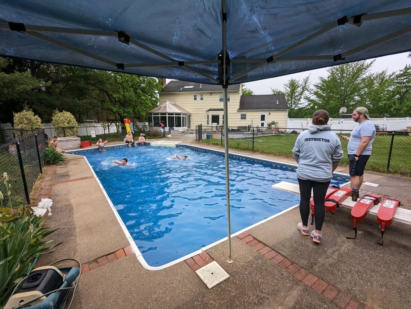 We're back! Our Spring '23 season is in full swing. Here, students are seen completing the pre-course swim and working on some team building activities (the human knot).
.
Shout out to @tentcraft for supplying us with our latest facility- an amazing 