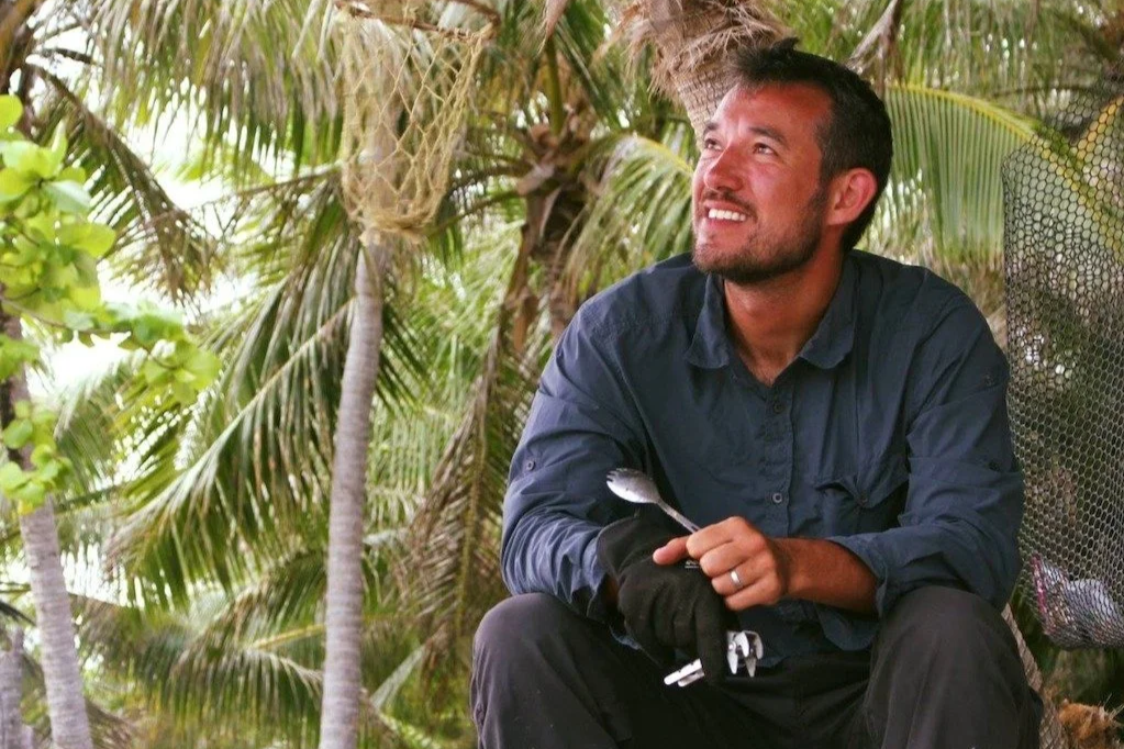 How to Get Out of Your Comfort Zone Through Travel (and Why it Changes Everything)