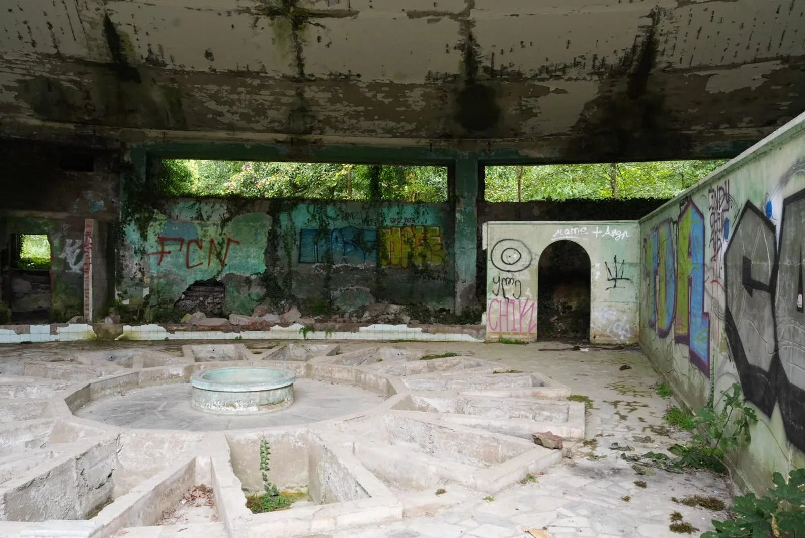 Abandoned Soviet sanatorium in Tskaltubo