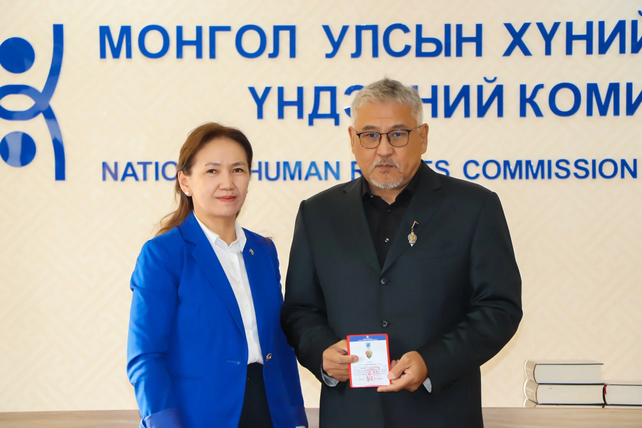 Dr.B.Boldsaikhan was awarded the “Human Rights Honor Medal”