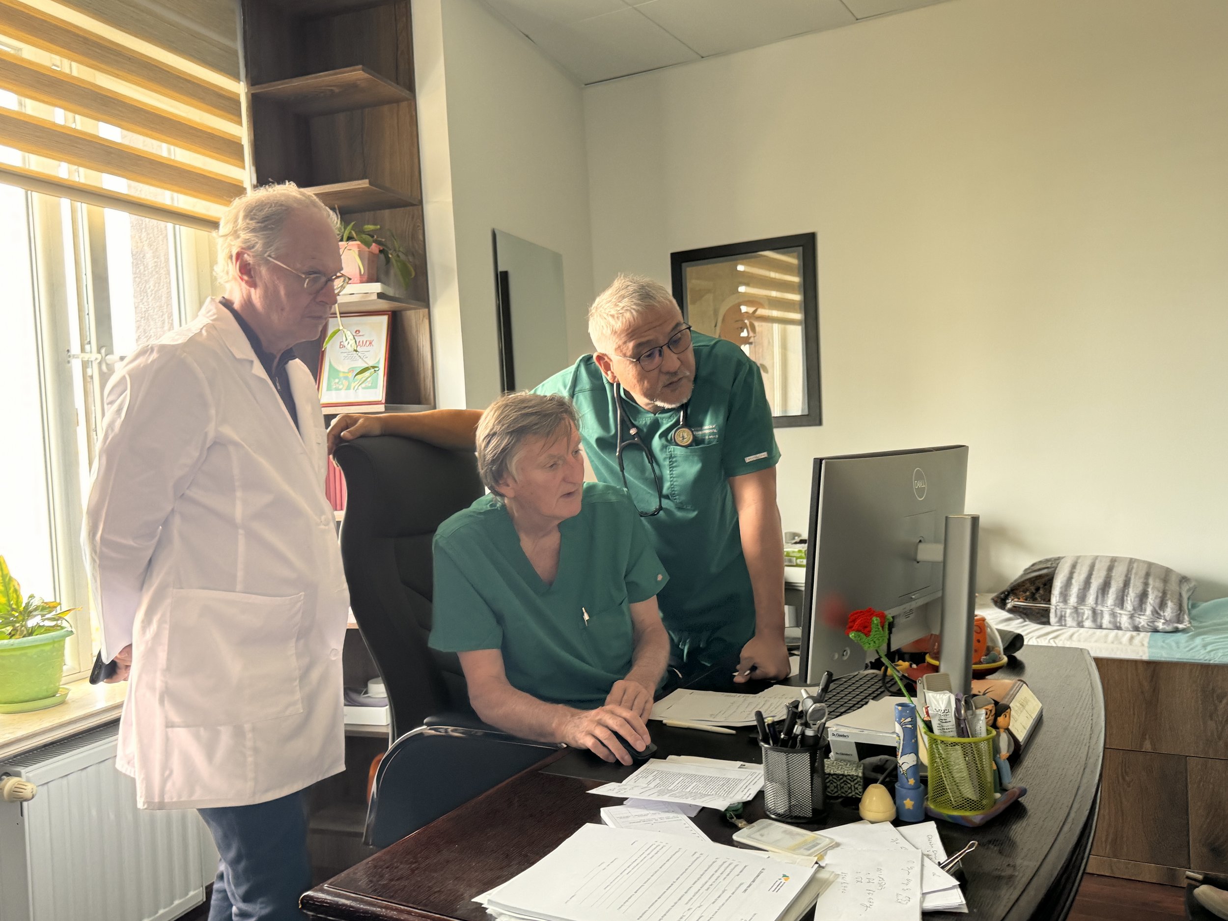 Swiss and German Heart Specialists Join “Heart Remembers” Project for Joint Surgeries